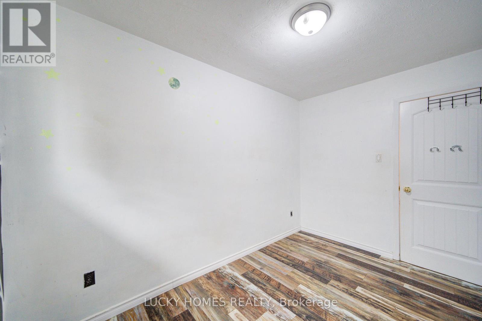 711 Otonabee Drive E, Peterborough, Ontario  M1B 6B2 - Photo 30 - X12840606