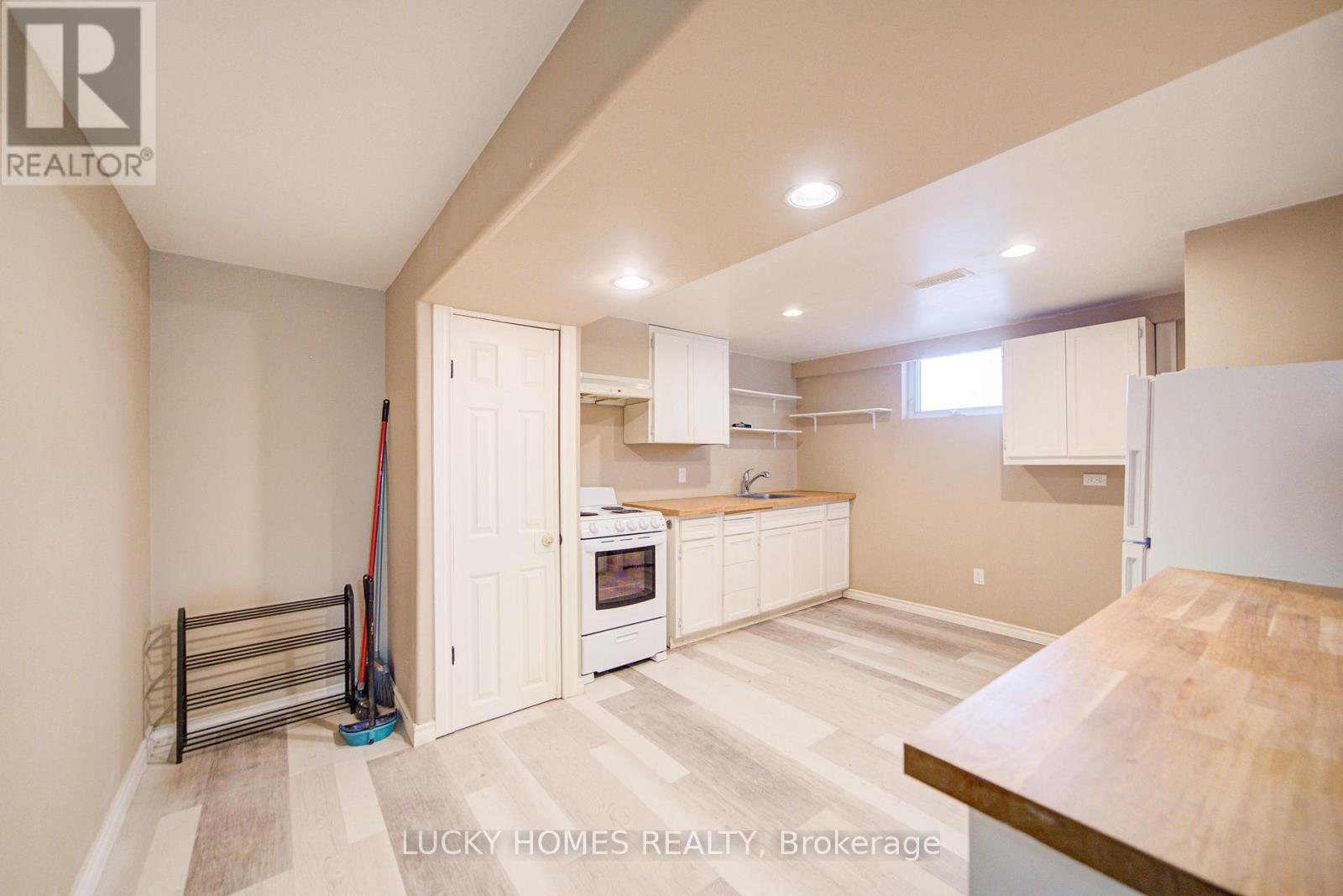 711 Otonabee Drive E, Peterborough, Ontario  M1B 6B2 - Photo 39 - X12840606