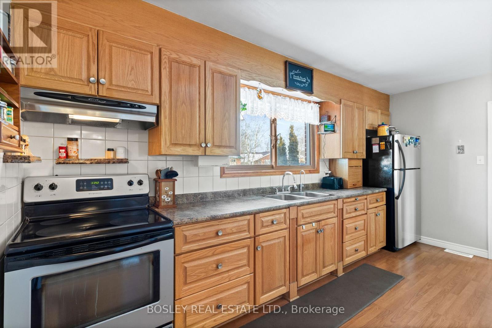 509 14th Street, Hanover, Ontario  N4N 1Z8 - Photo 11 - X12840612