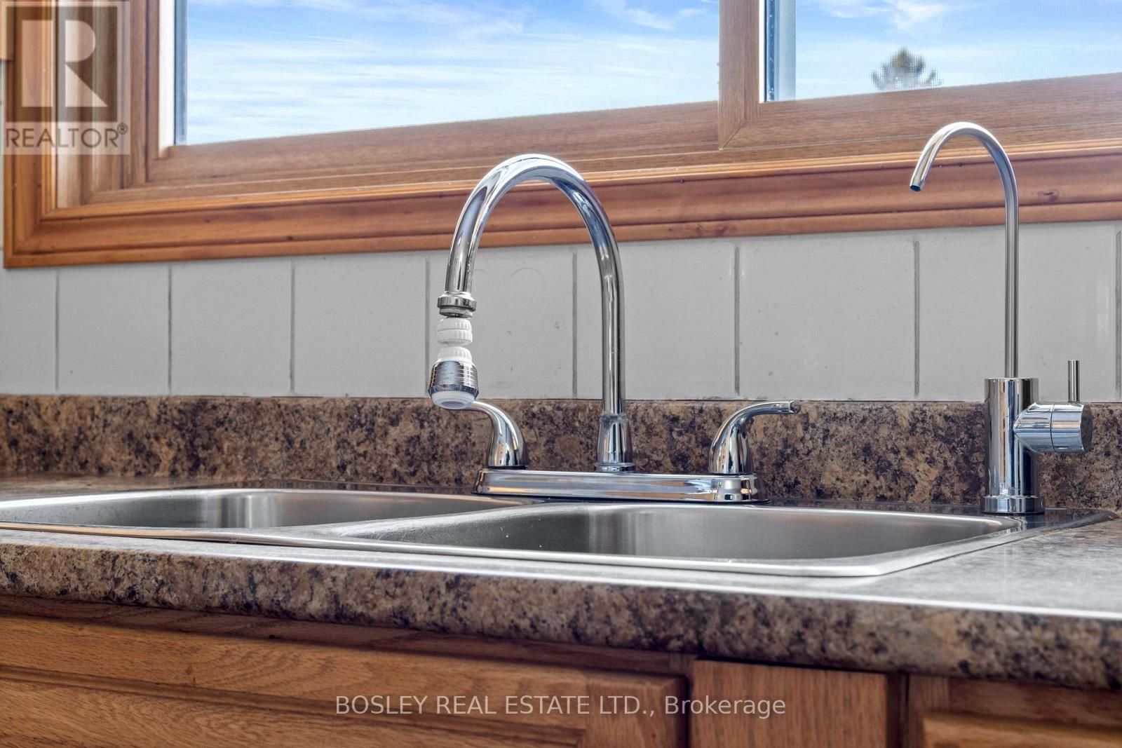 509 14th Street, Hanover, Ontario  N4N 1Z8 - Photo 12 - X12840612