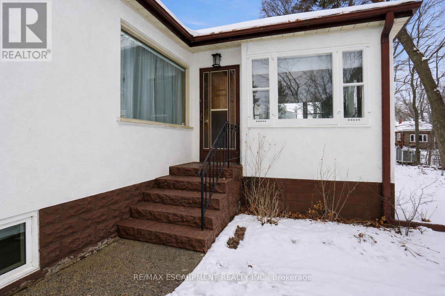170 Dufferin Street, Hamilton, Ontario  L8S 3N5 - Photo 4 - X12840646