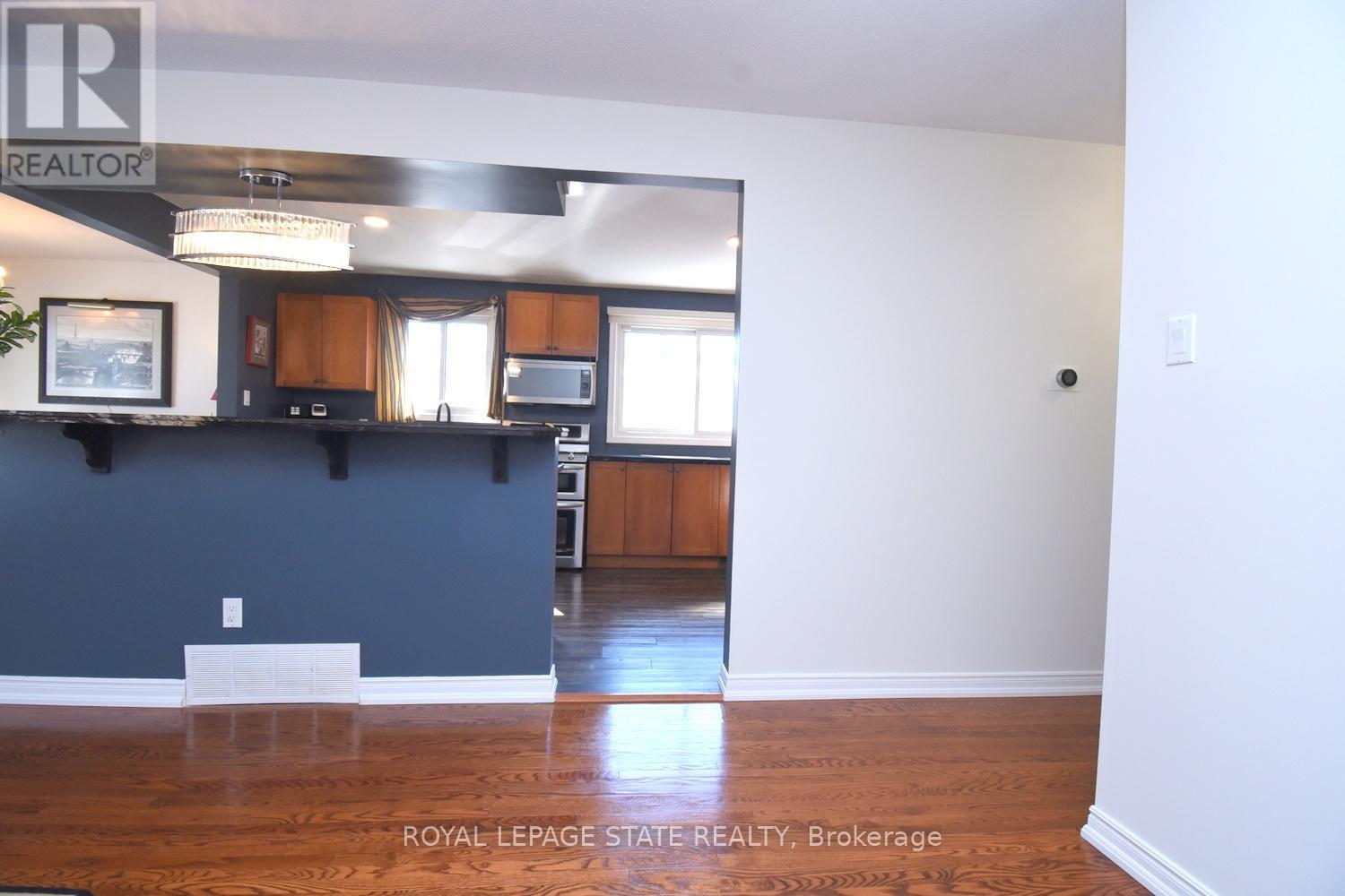 158 Clifton Downs Road, Hamilton, Ontario  L9C 2P6 - Photo 17 - X12840664