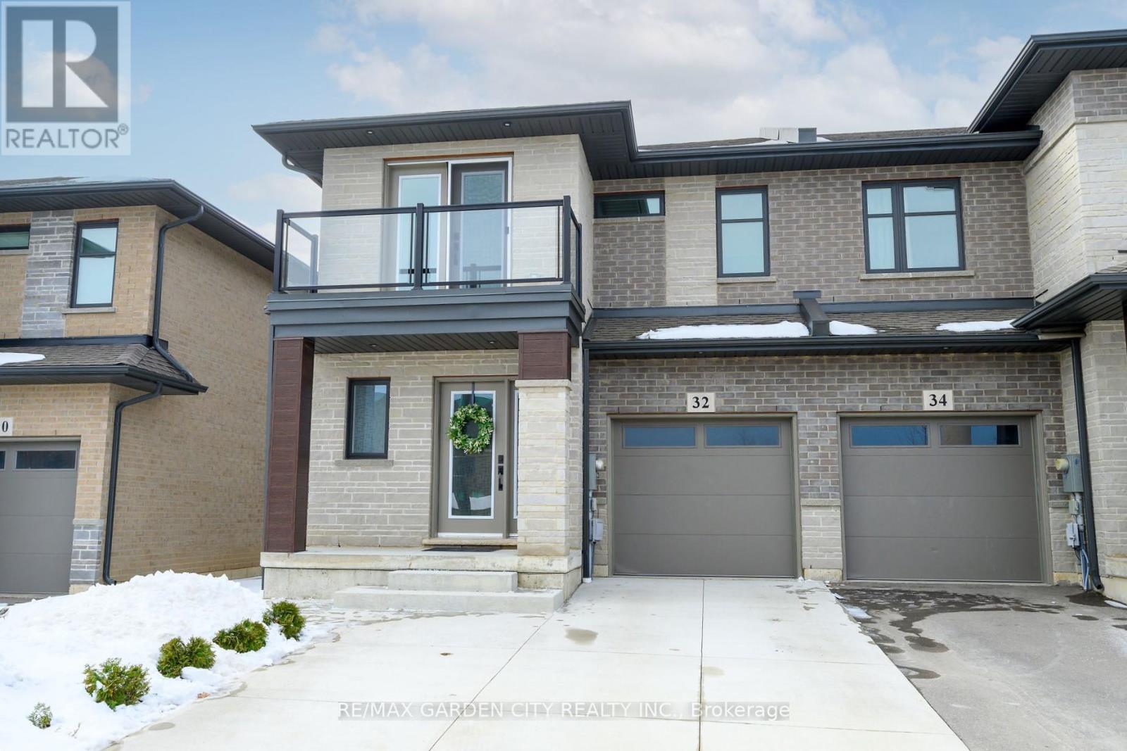 32 JAYLA LANE, West Lincoln, Ontario