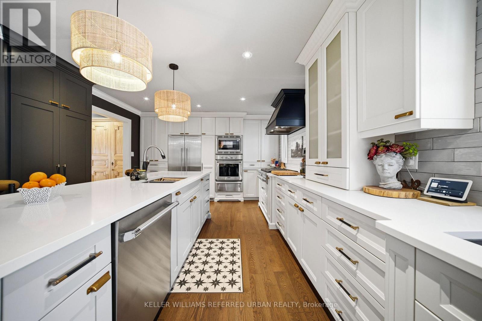 57 Mcgregor Crescent, Hamilton, Ontario  L9G 1B3 - Photo 11 - X12840850