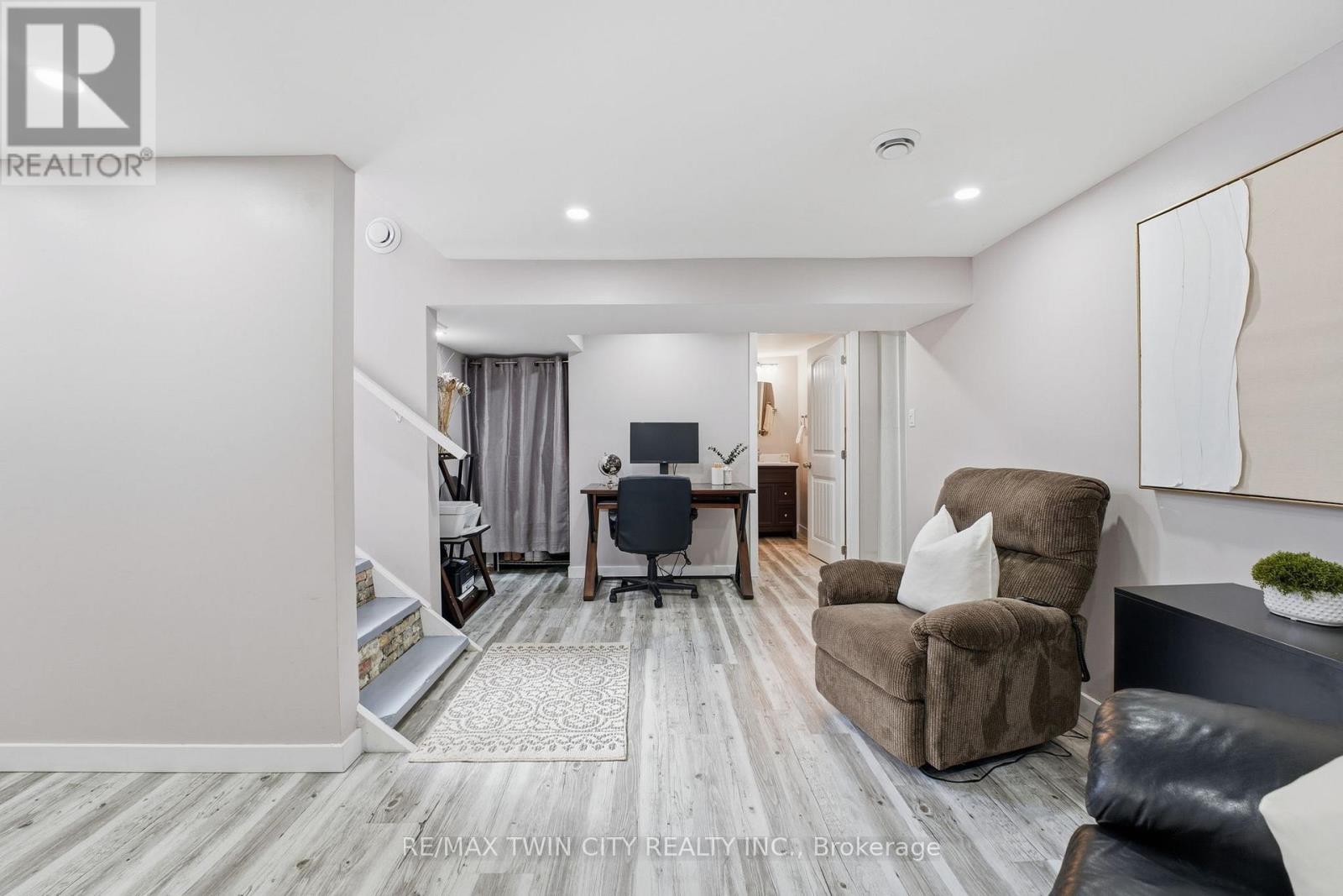 1822 Spragues Road, North Dumfries, Ontario  N1R 5S5 - Photo 20 - X12840864