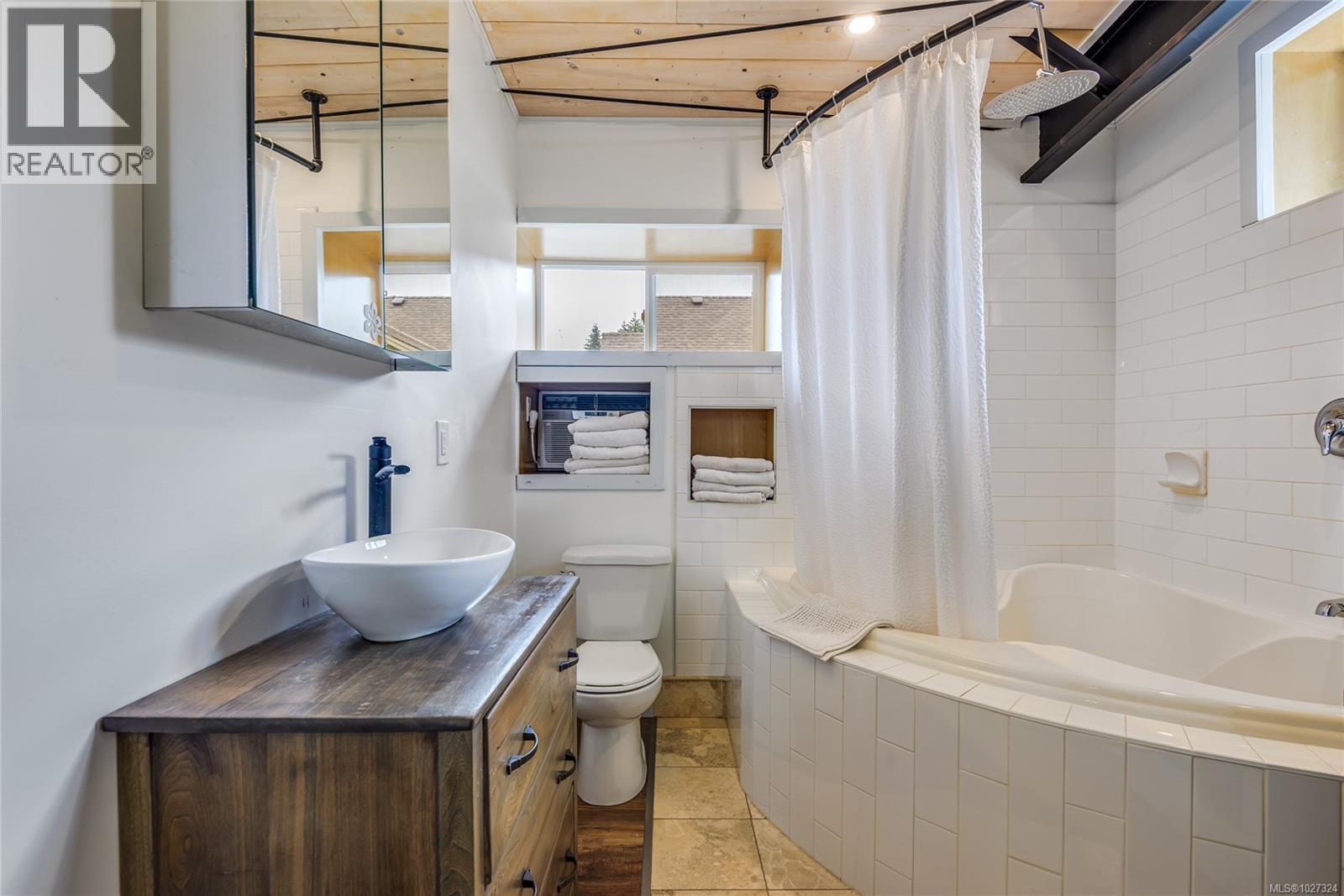 8947 Clarkson Ave, Black Creek, British Columbia  V9T 1B2 - Photo 61 - 1027324