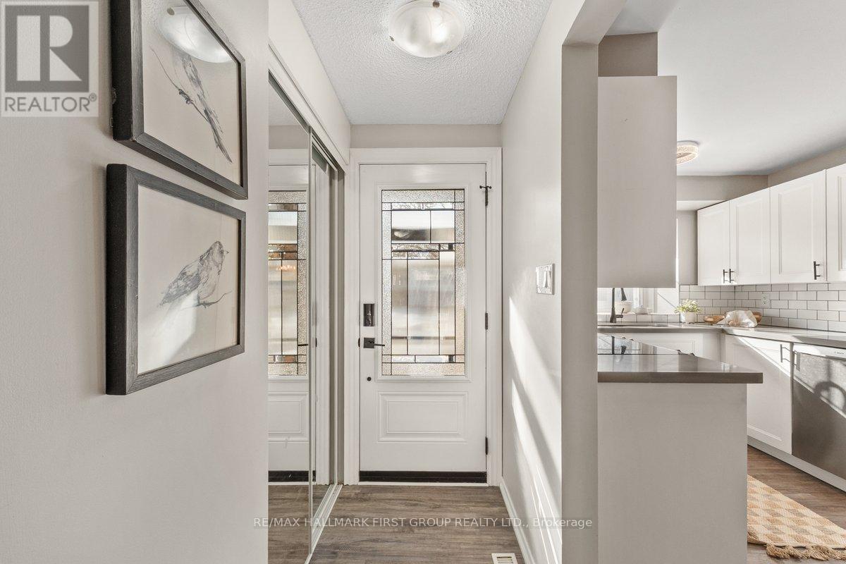 1793 Walnut Lane, Pickering, Ontario  L1V 2X5 - Photo 3 - E12819036