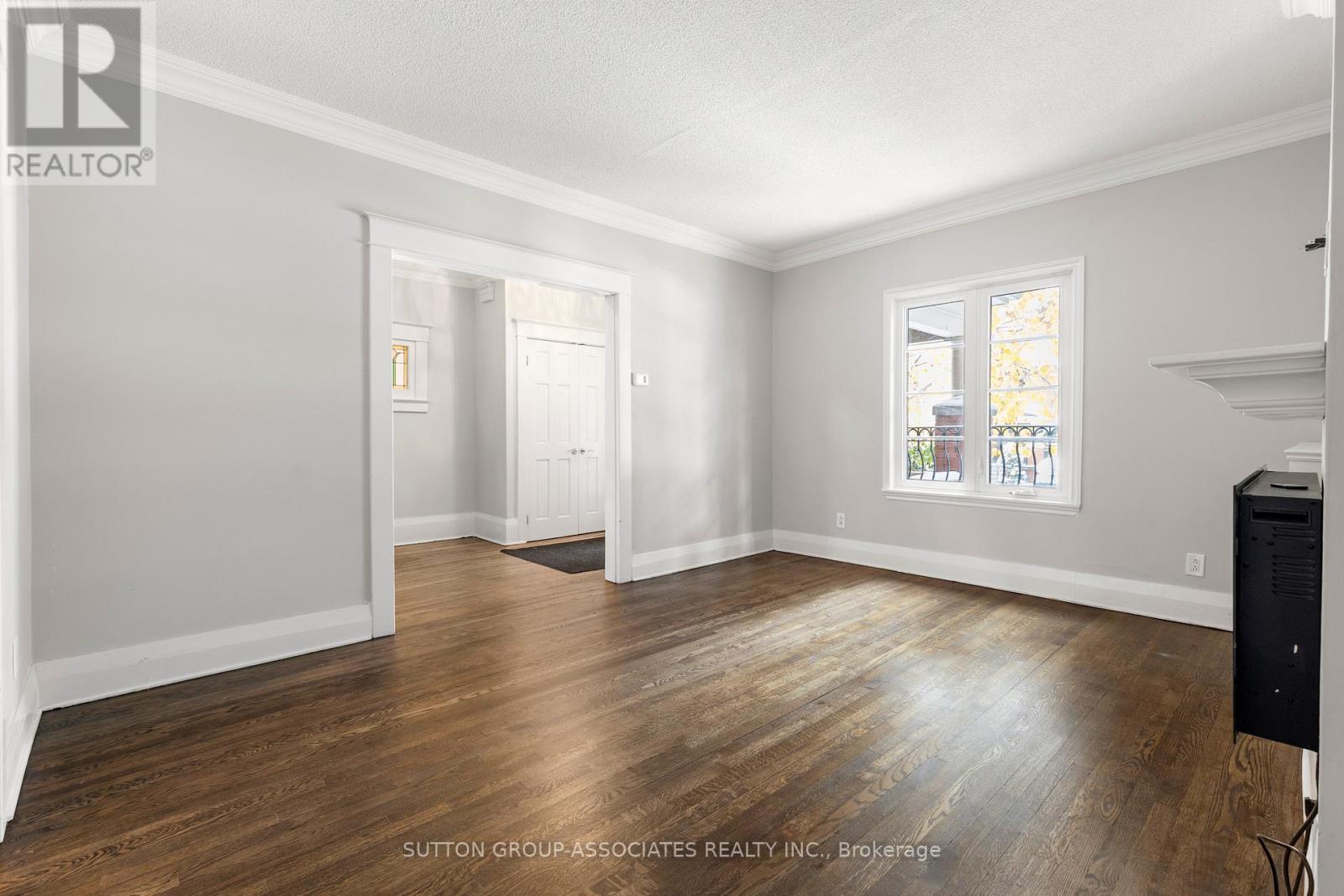 35 Highview Crescent, Toronto, Ontario  M6H 2Y3 - Photo 32 - W12836890