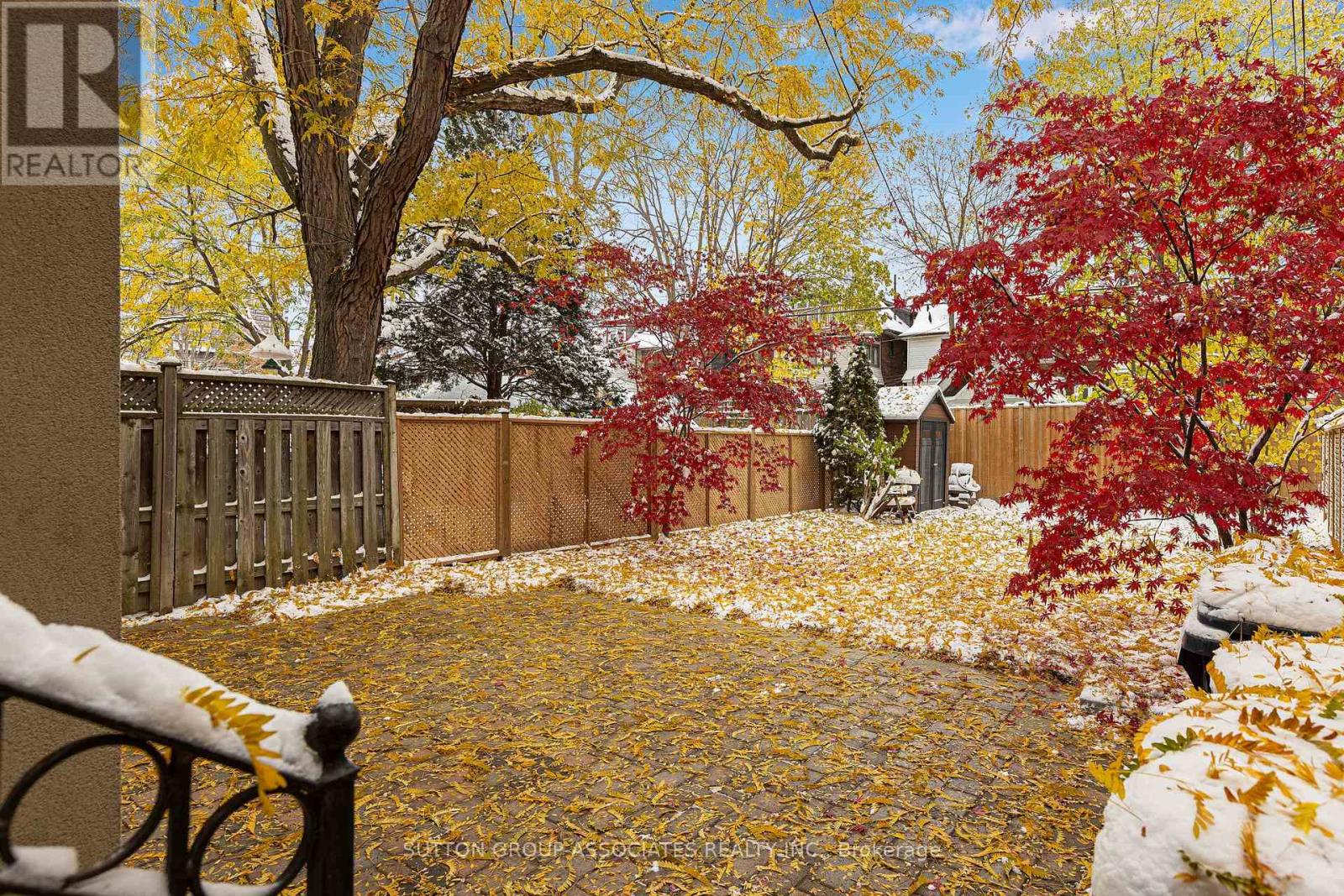 35 Highview Crescent, Toronto, Ontario  M6H 2Y3 - Photo 36 - W12836890