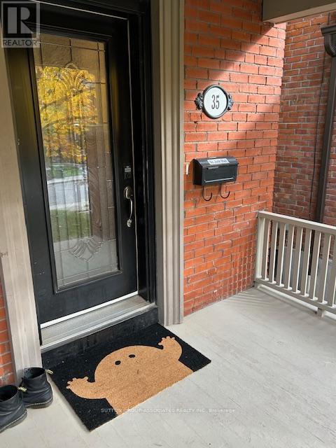 35 Highview Crescent, Toronto, Ontario  M6H 2Y3 - Photo 35 - W12836890