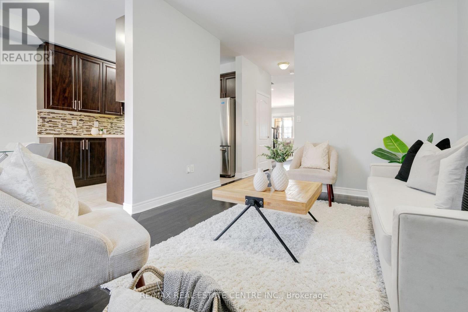 49 Wardsville Drive, Brampton, Ontario  L6Y 0T7 - Photo 21 - W12840572