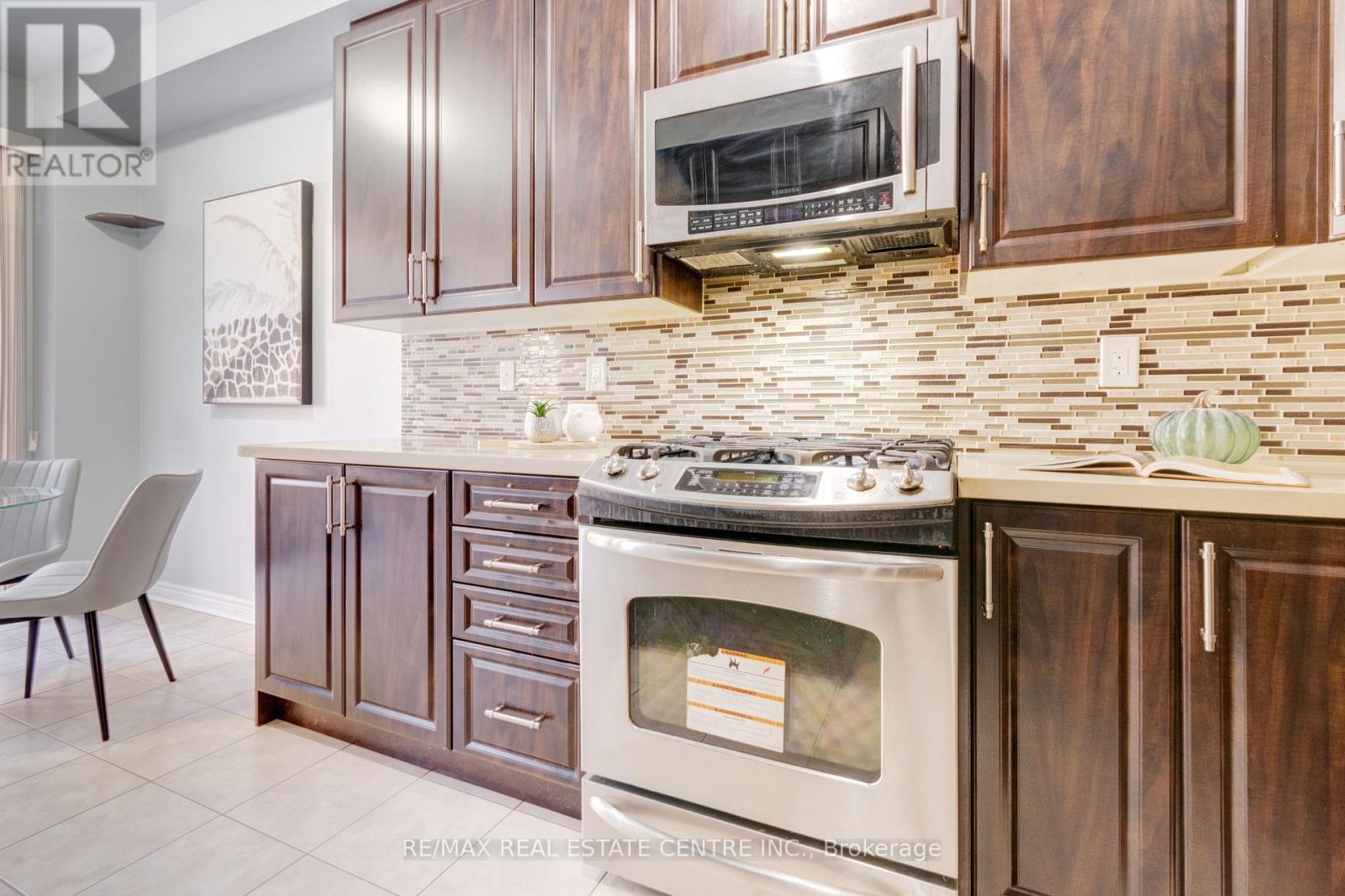 49 Wardsville Drive, Brampton, Ontario  L6Y 0T7 - Photo 25 - W12840572