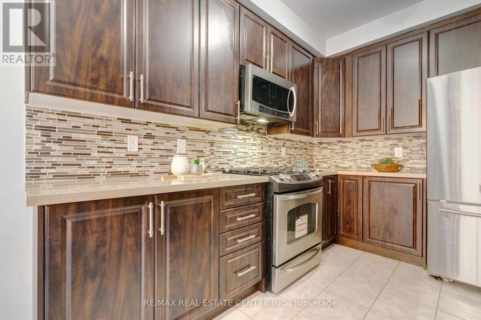 49 Wardsville Drive, Brampton, Ontario  L6Y 0T7 - Photo 27 - W12840572