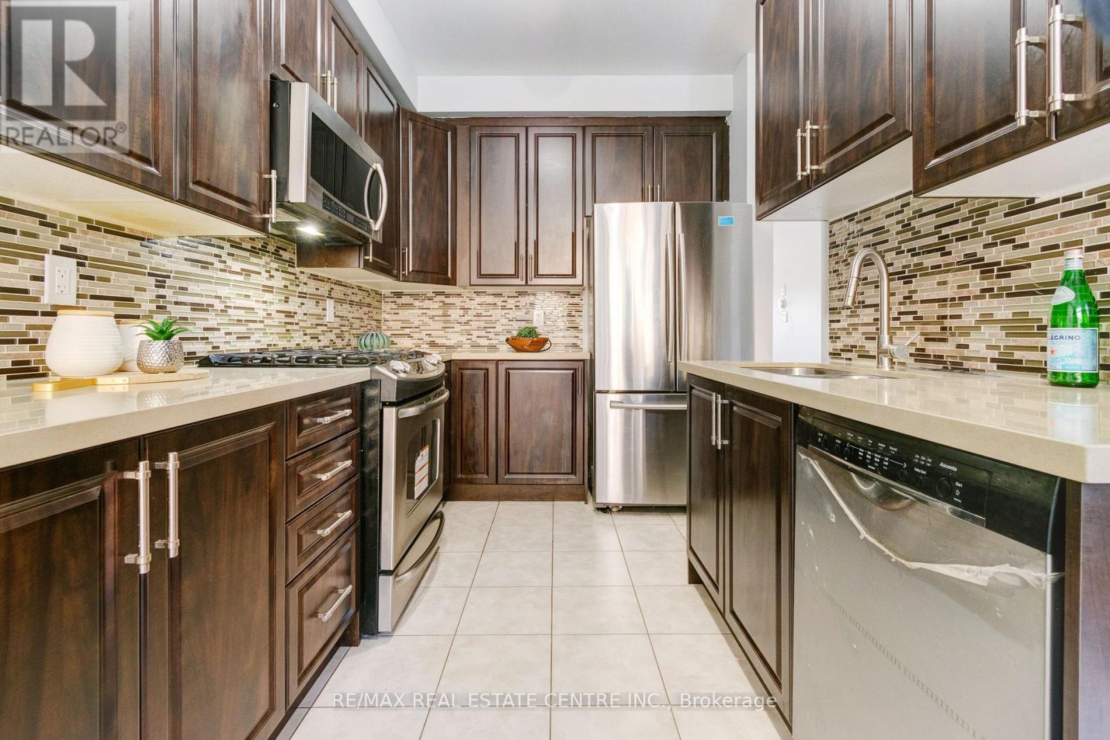 49 Wardsville Drive, Brampton, Ontario  L6Y 0T7 - Photo 24 - W12840572