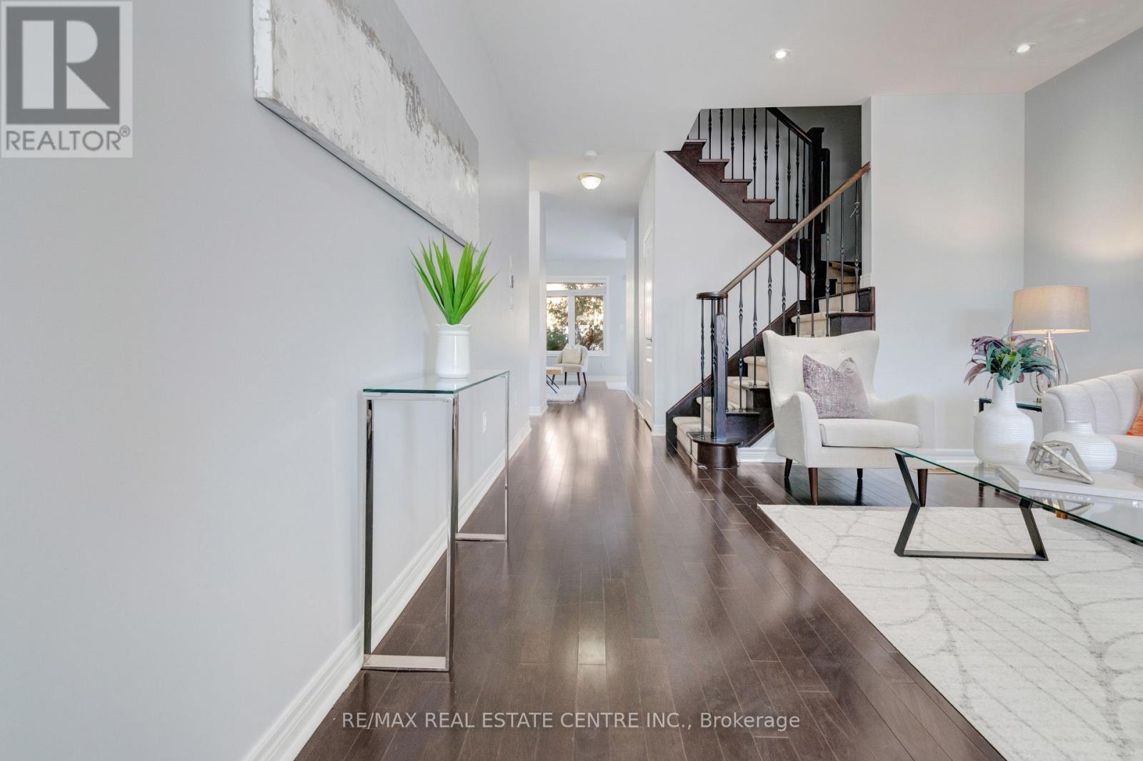 49 Wardsville Drive, Brampton, Ontario  L6Y 0T7 - Photo 7 - W12840572