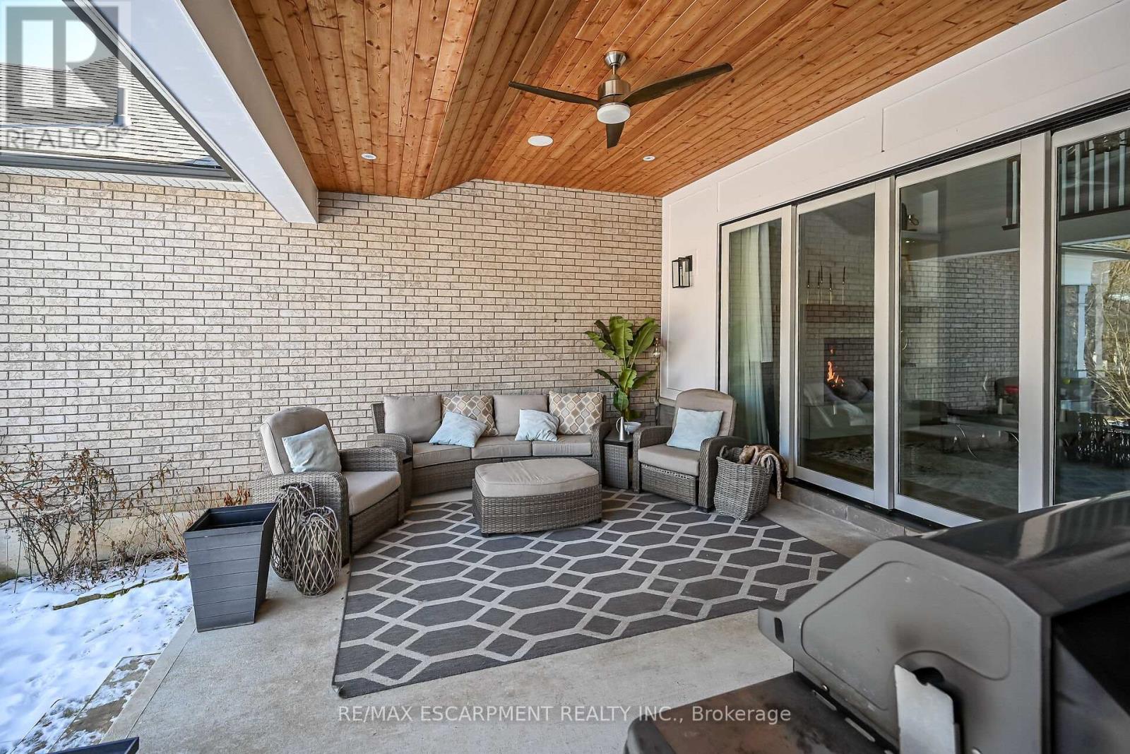 747 Vernon Place, Hamilton, Ontario  L9G 3H4 - Photo 44 - X12839766