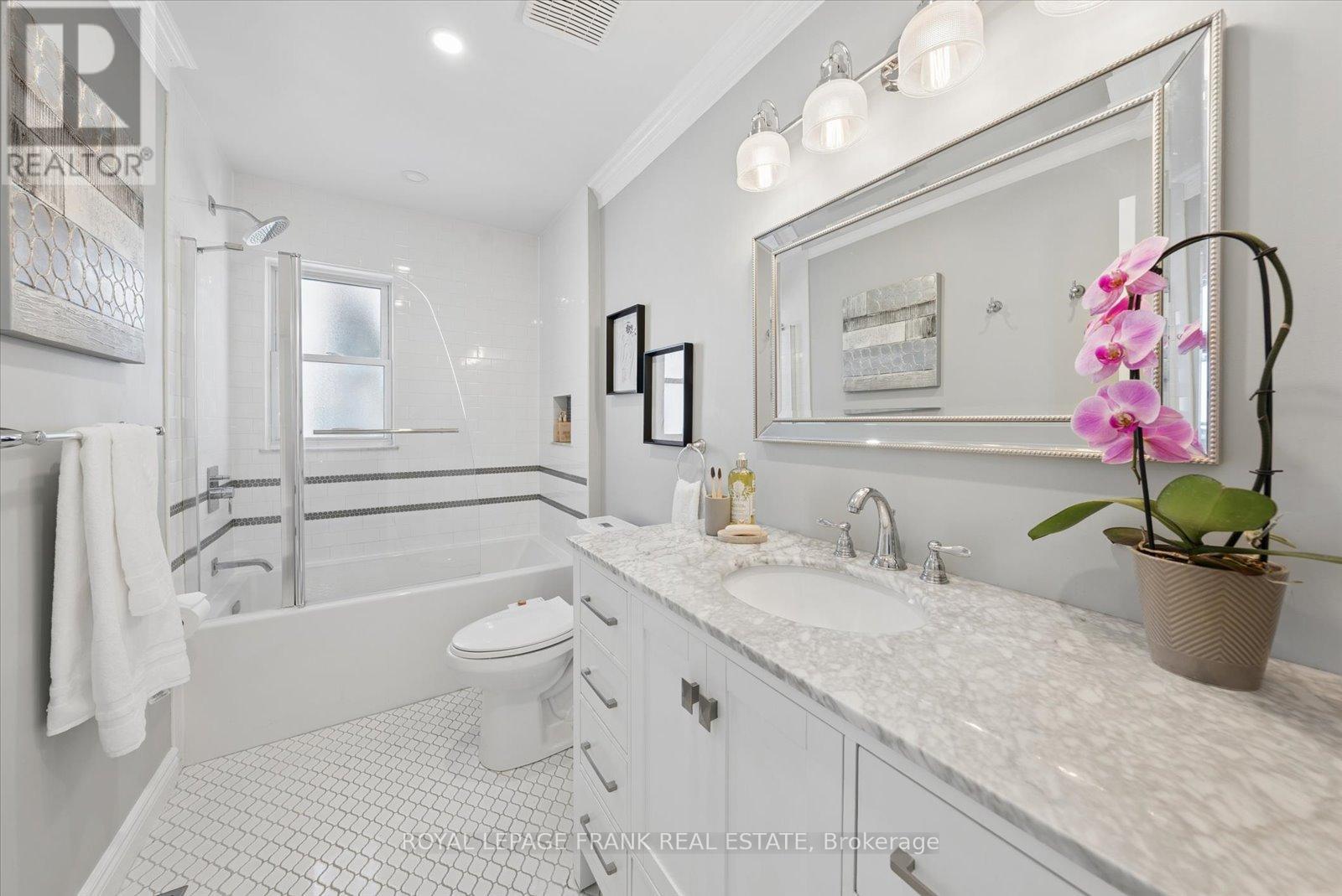 19 Portage Trail, Whitby, Ontario  L1N 9R3 - Photo 18 - E12840902