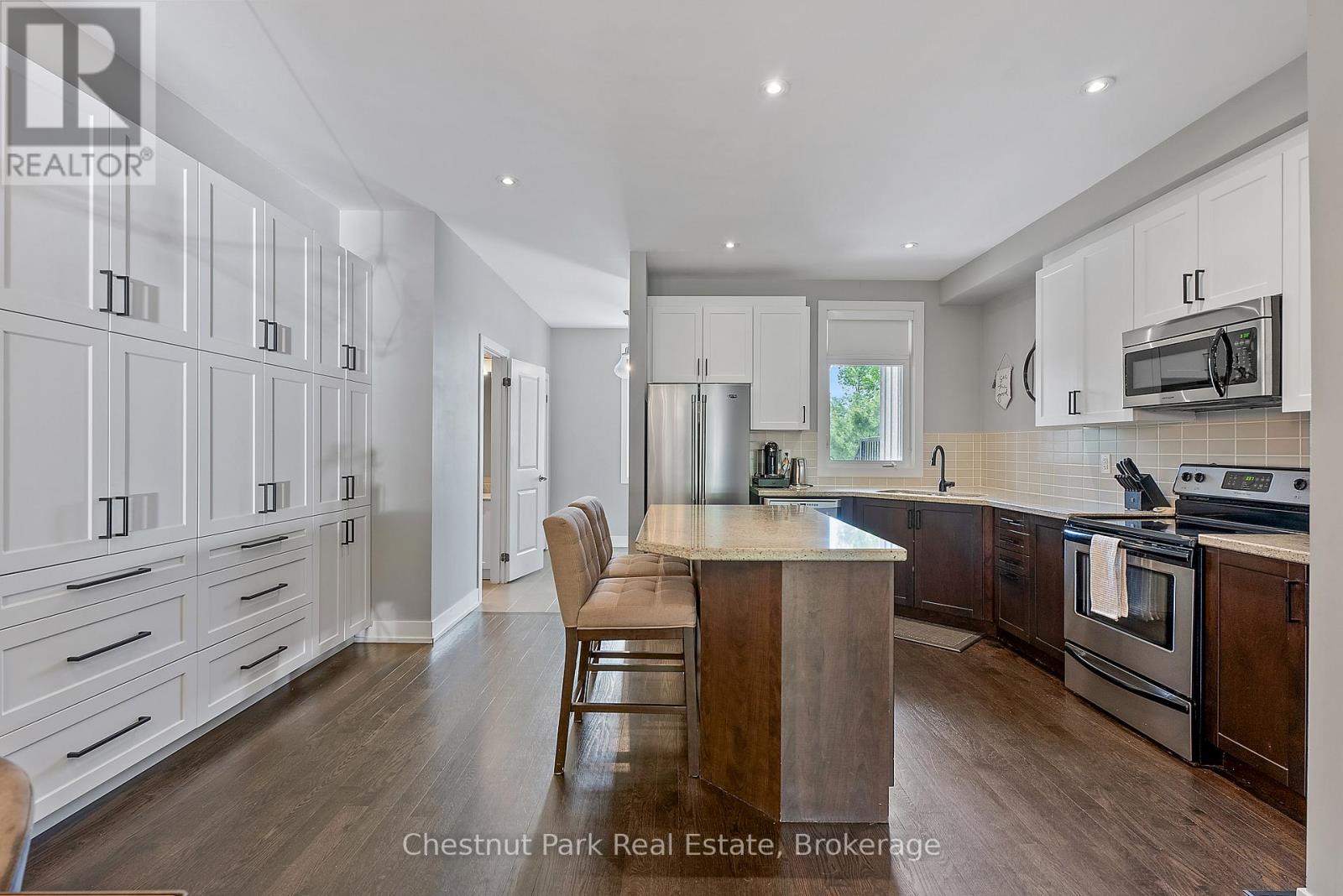 61 Rockmount Crescent, Gravenhurst, Ontario  P1P 0A6 - Photo 6 - X12840968