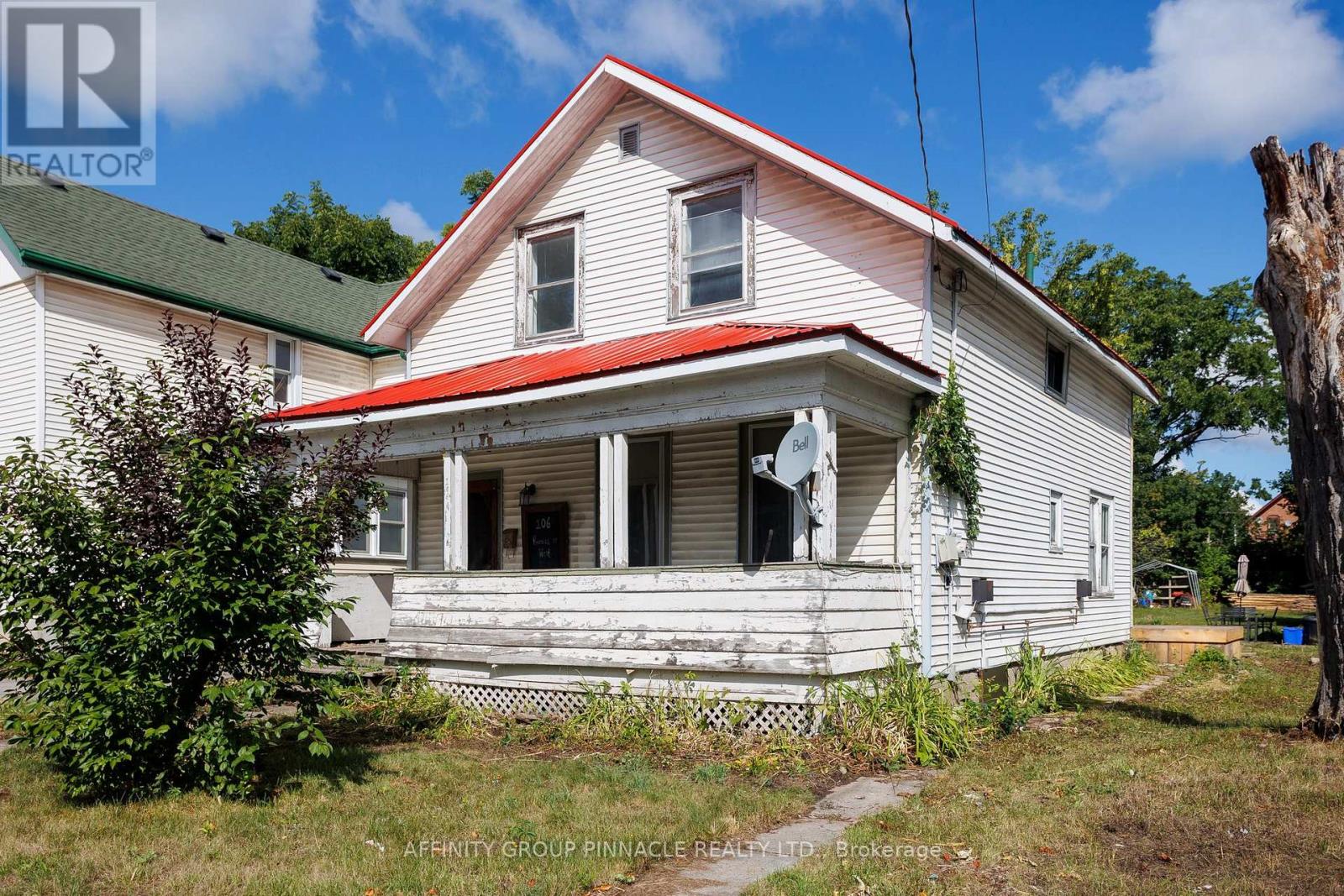 106 Russell Street W, Kawartha Lakes, Ontario  K9V 2X4 - Photo 2 - X12840874