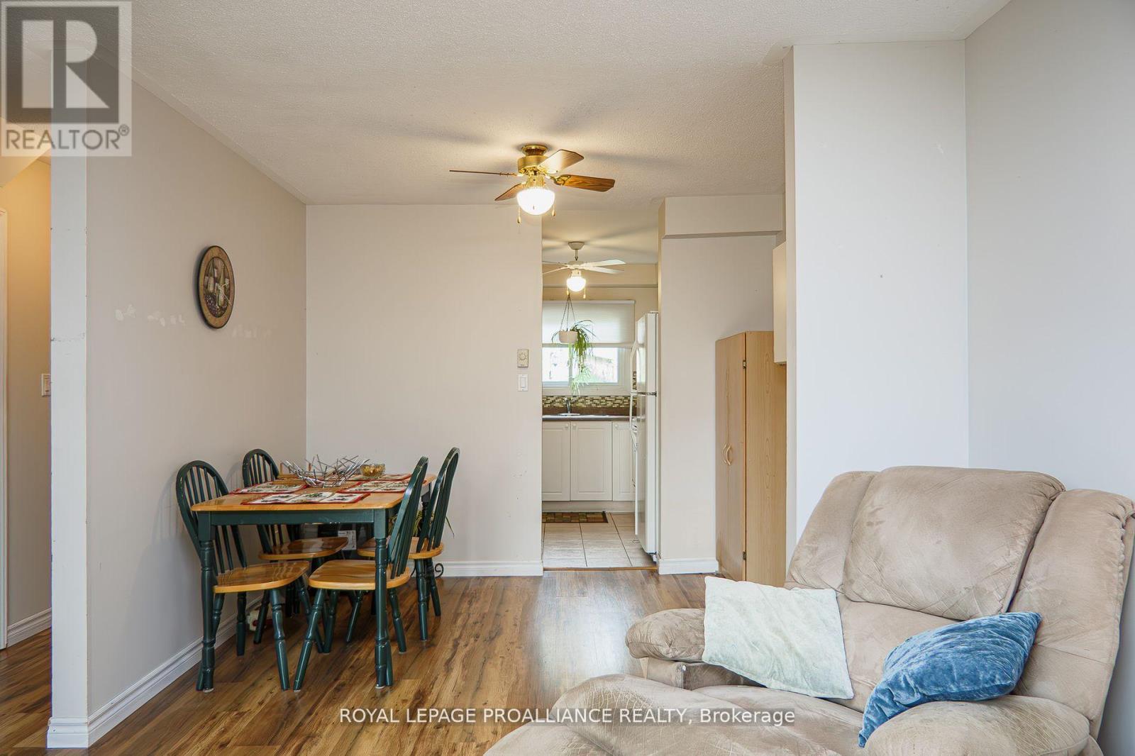 28 - 161 Bay Street, Quinte West, Ontario  K8V 1H9 - Photo 13 - X12840984