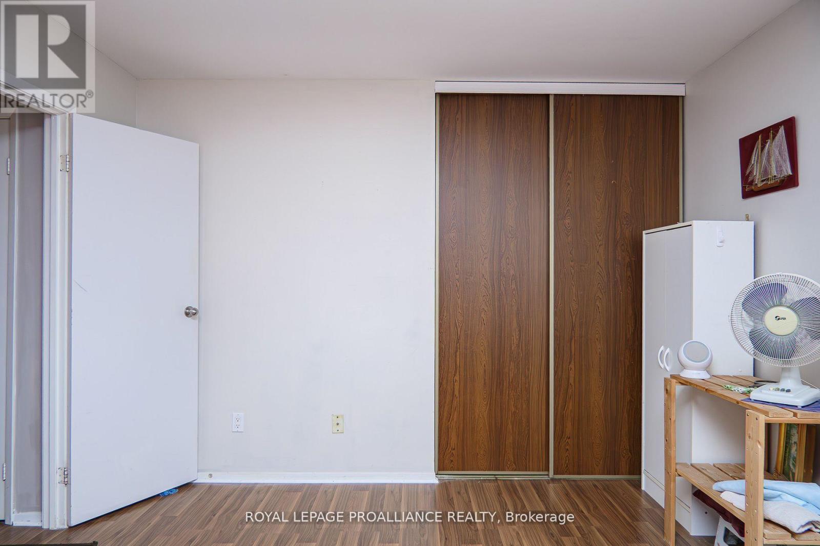 28 - 161 Bay Street, Quinte West, Ontario  K8V 1H9 - Photo 23 - X12840984