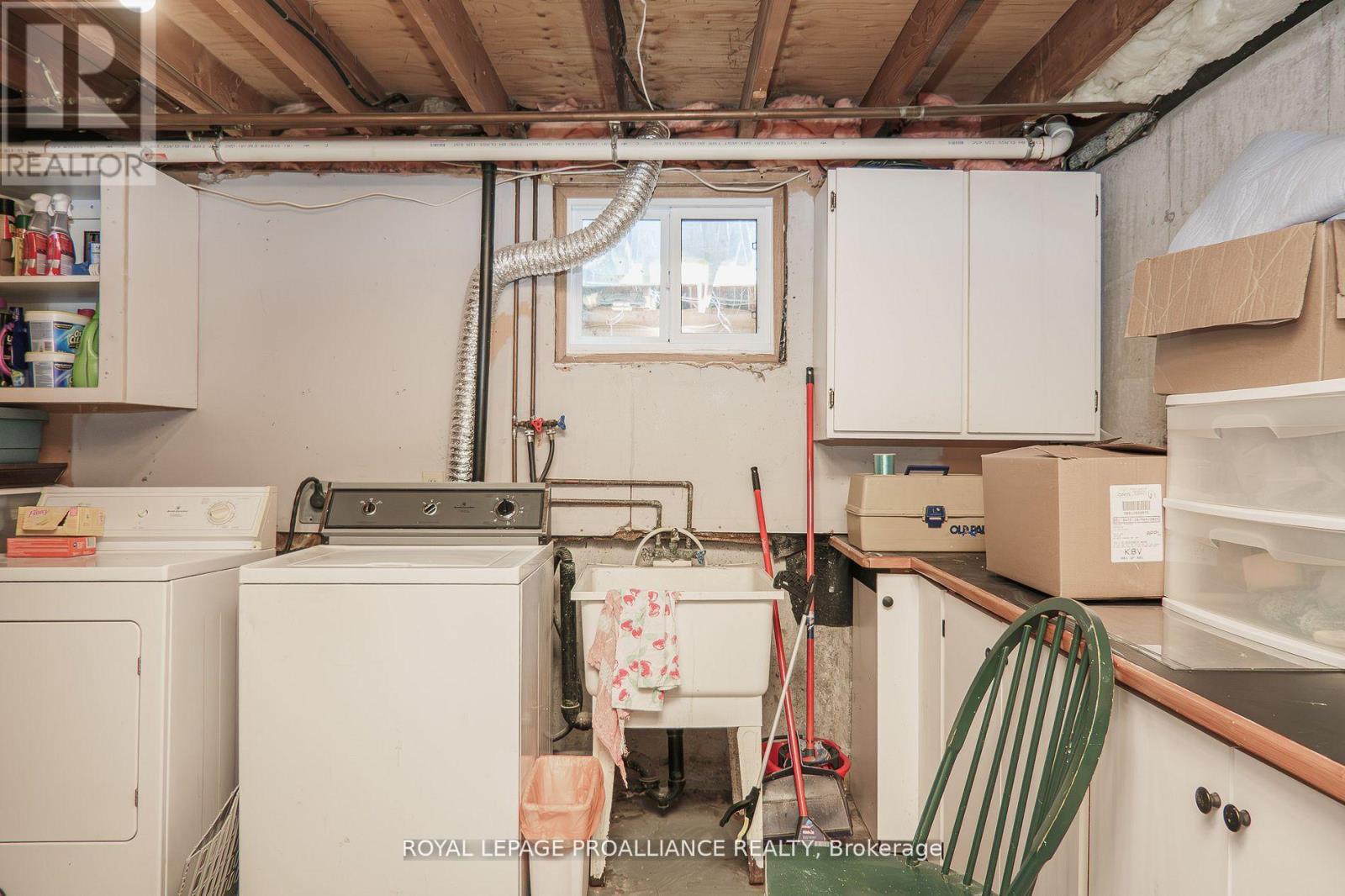 28 - 161 Bay Street, Quinte West, Ontario  K8V 1H9 - Photo 34 - X12840984