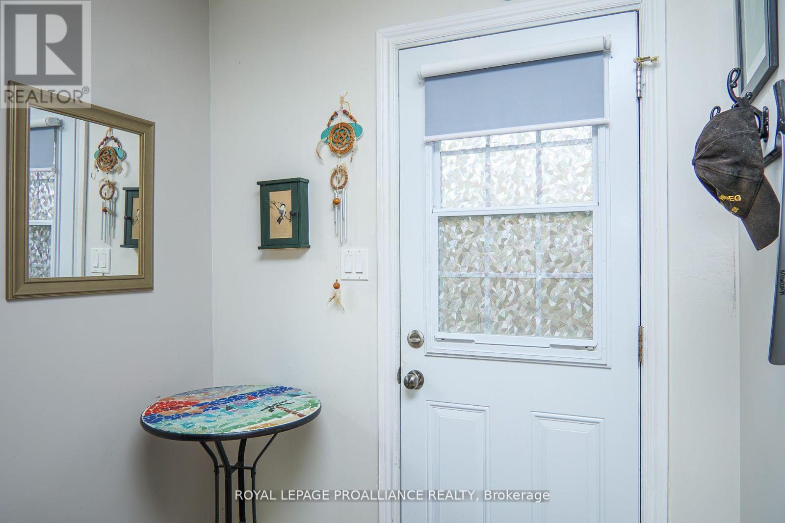 28 - 161 Bay Street, Quinte West, Ontario  K8V 1H9 - Photo 8 - X12840984