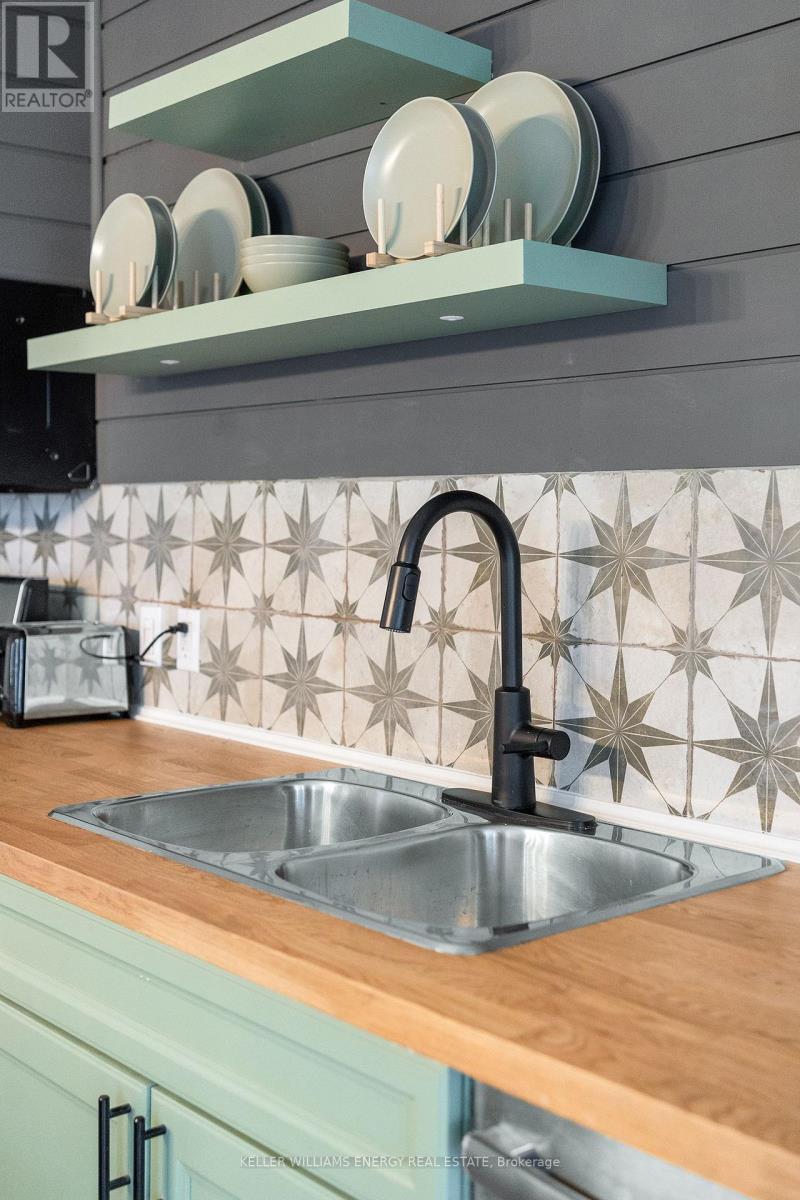 58-60 Picton Main Street, Prince Edward County, Ontario  K0K 2T0 - Photo 15 - X12840998