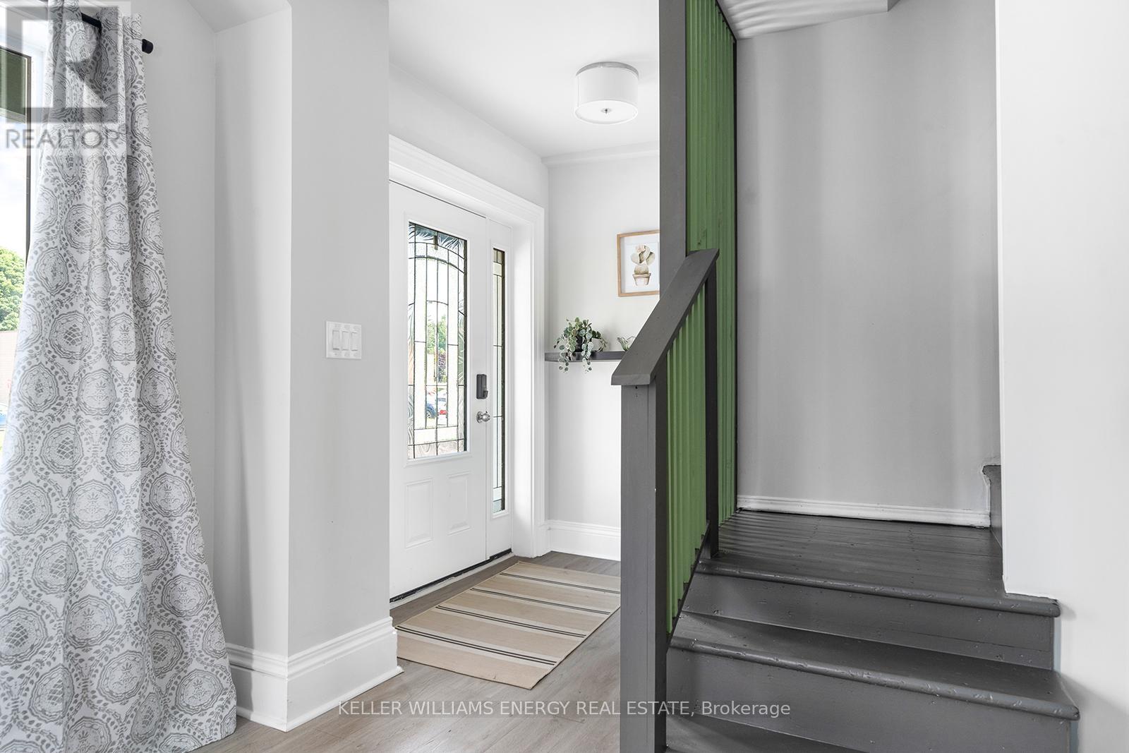 58-60 Picton Main Street, Prince Edward County, Ontario  K0K 2T0 - Photo 21 - X12840998