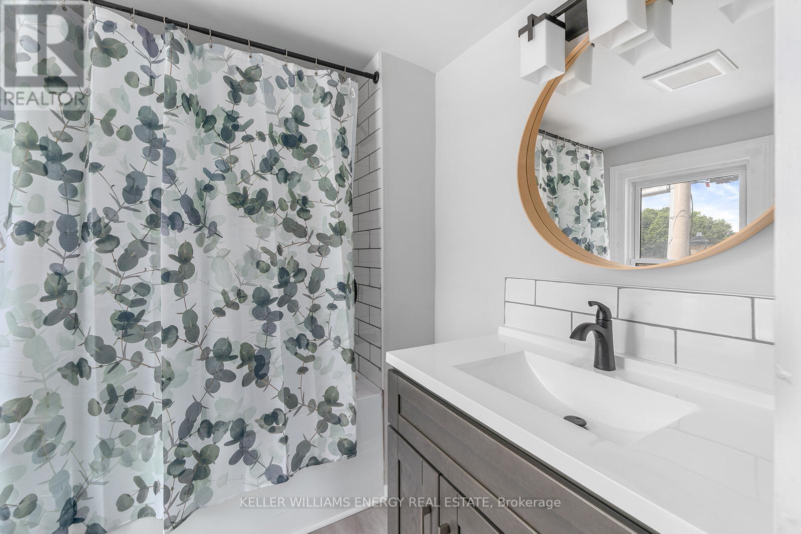 58-60 Picton Main Street, Prince Edward County, Ontario  K0K 2T0 - Photo 30 - X12840998