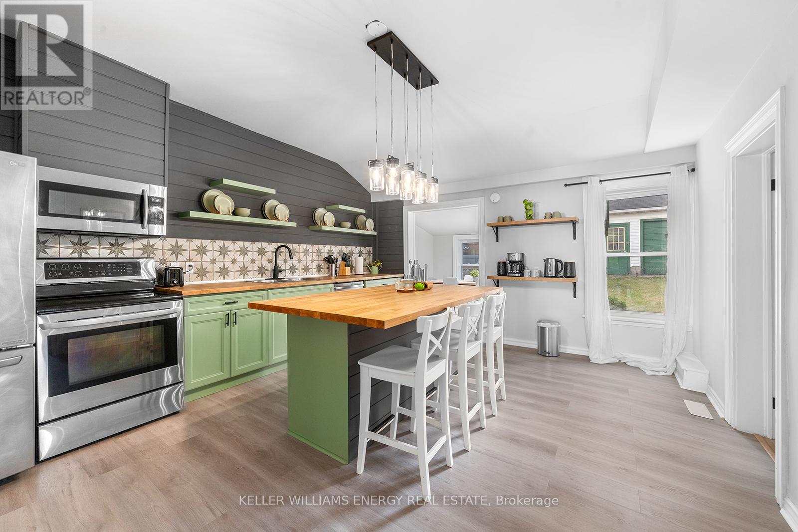 58-60 Picton Main Street, Prince Edward County, Ontario  K0K 2T0 - Photo 9 - X12840998