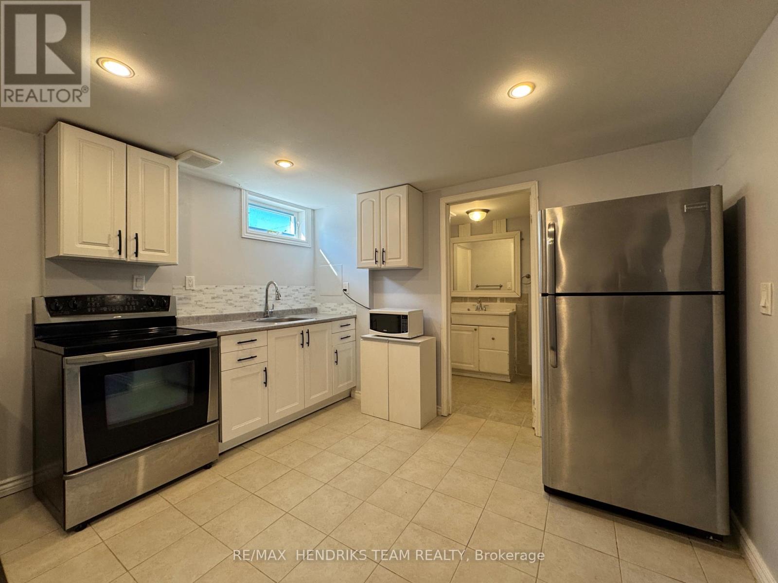 Lower - 14 Rendale Avenue, St. Catharines, Ontario  L2M 6G1 - Photo 2 - X12756992