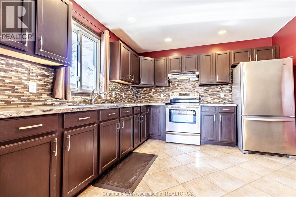 6201 Main Street, Comber, Ontario  N0P 1J0 - Photo 15 - 26004228