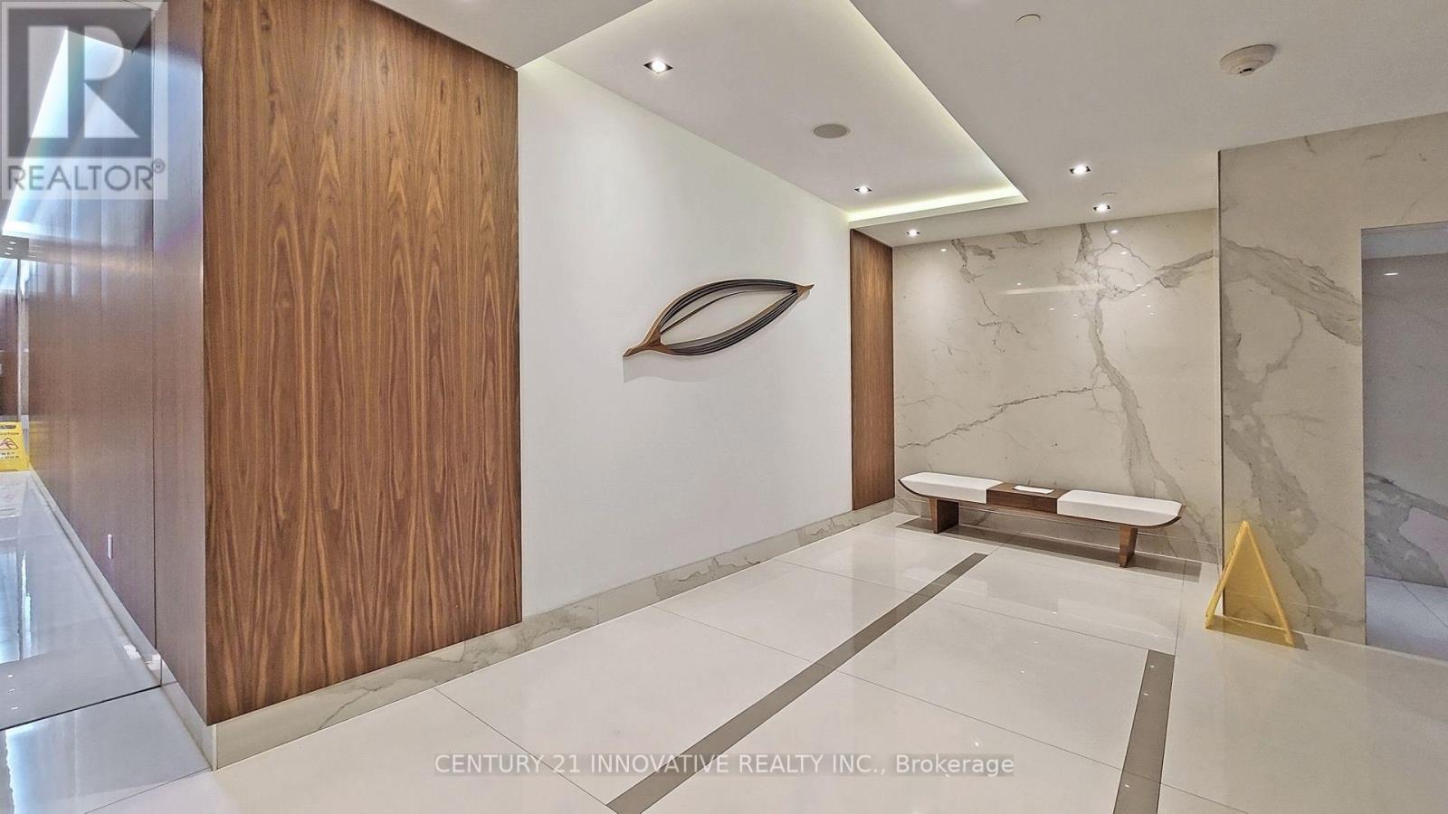 1025 - 275 Village Green Square, Toronto, Ontario  M1S 0L8 - Photo 8 - E12840862