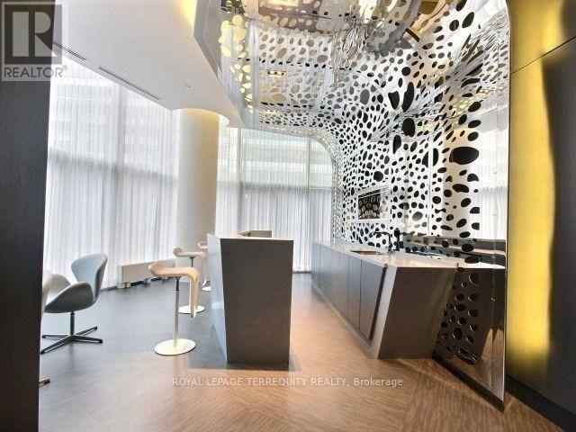 1407 - 14 York Street, Toronto (Waterfront Communities), Ontario  M5J 0B1 - Photo 33 - C12820812