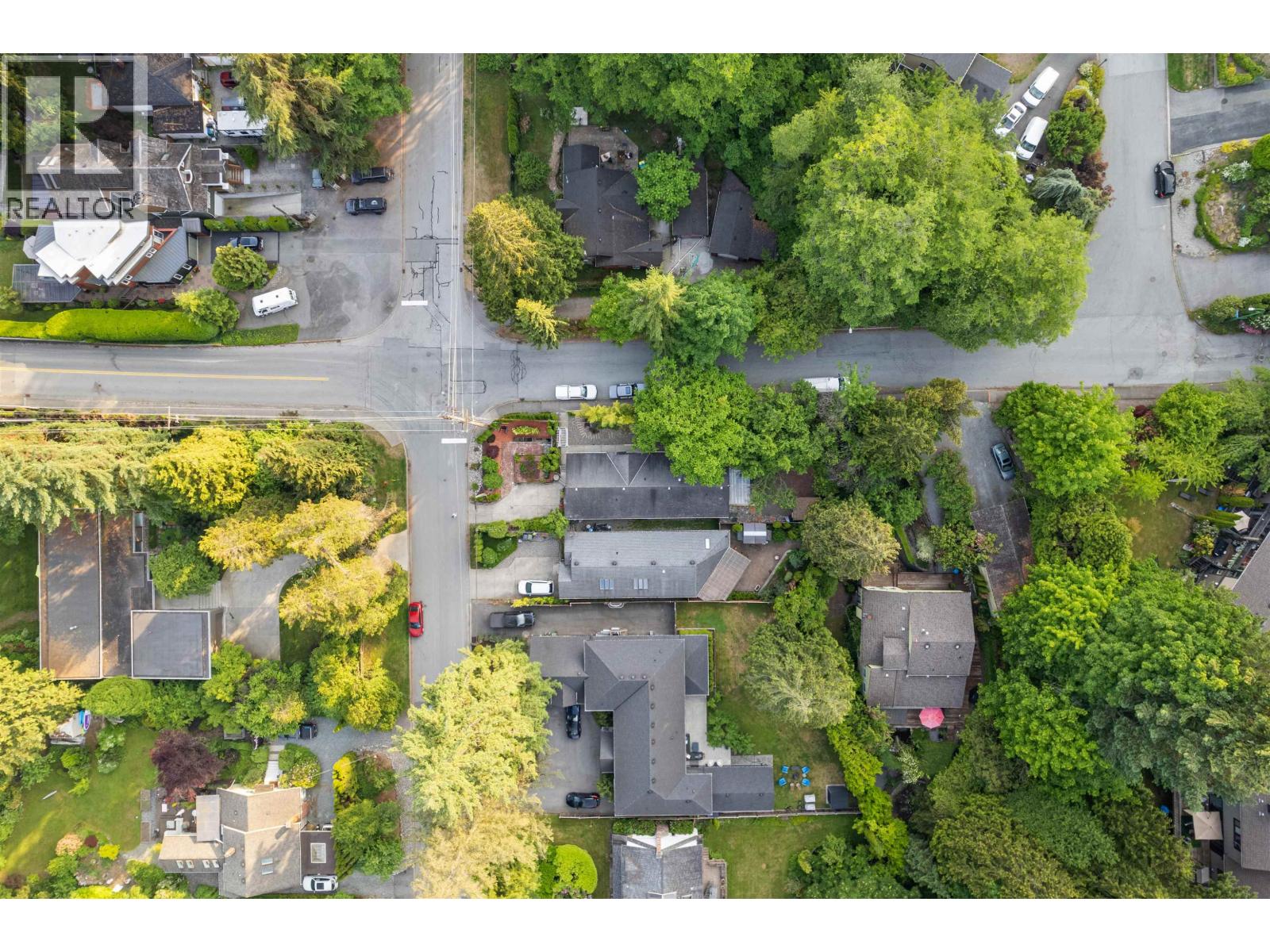 869 Seymour Boulevard, North Vancouver, British Columbia  V7J 2J7 - Photo 34 - R3095504