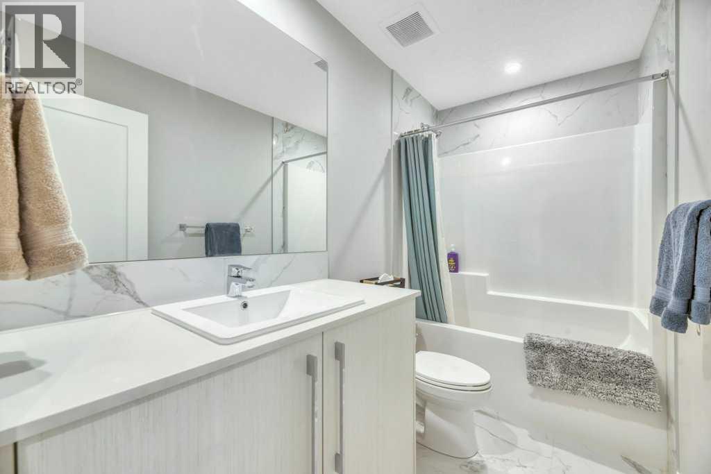 448 West Lakeview Drive, Chestermere, Alberta  T1X 2A4 - Photo 32 - A2287355