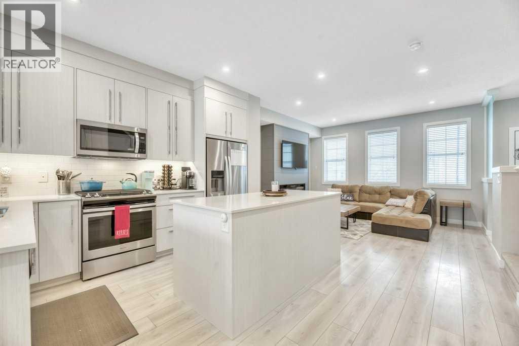 448 West Lakeview Drive, Chestermere, Alberta  T1X 2A4 - Photo 12 - A2287355