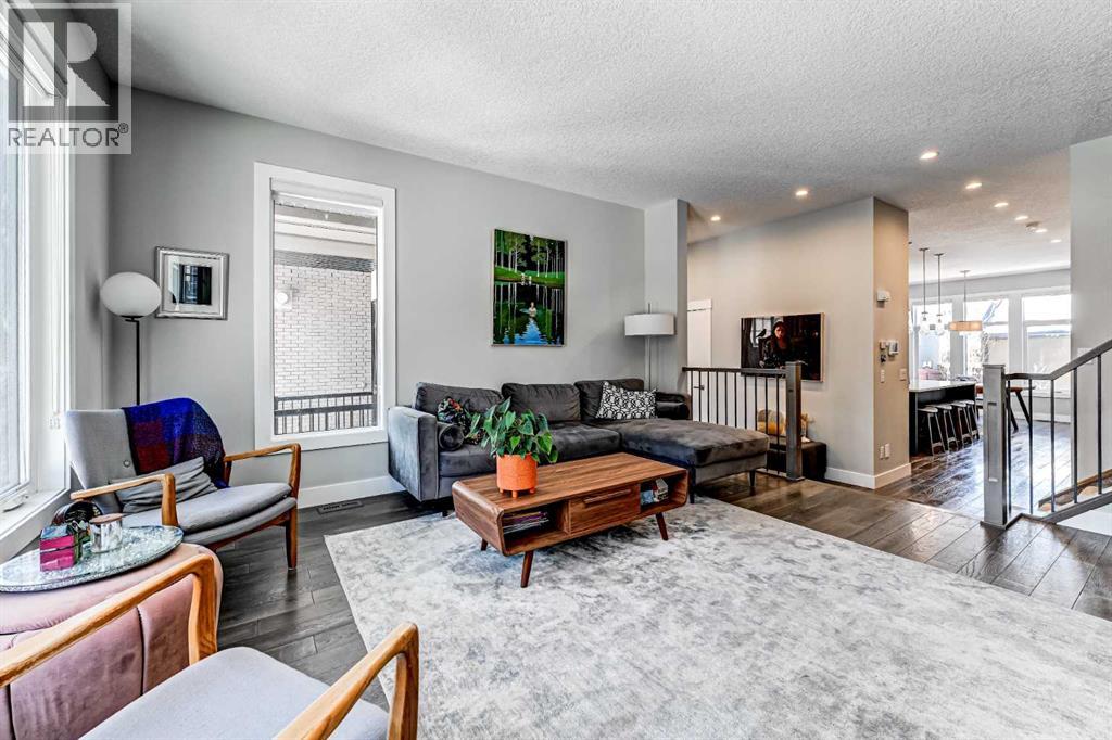 100 Burma Star Road Sw, Calgary, Alberta  T3E 7Y4 - Photo 5 - A2289941