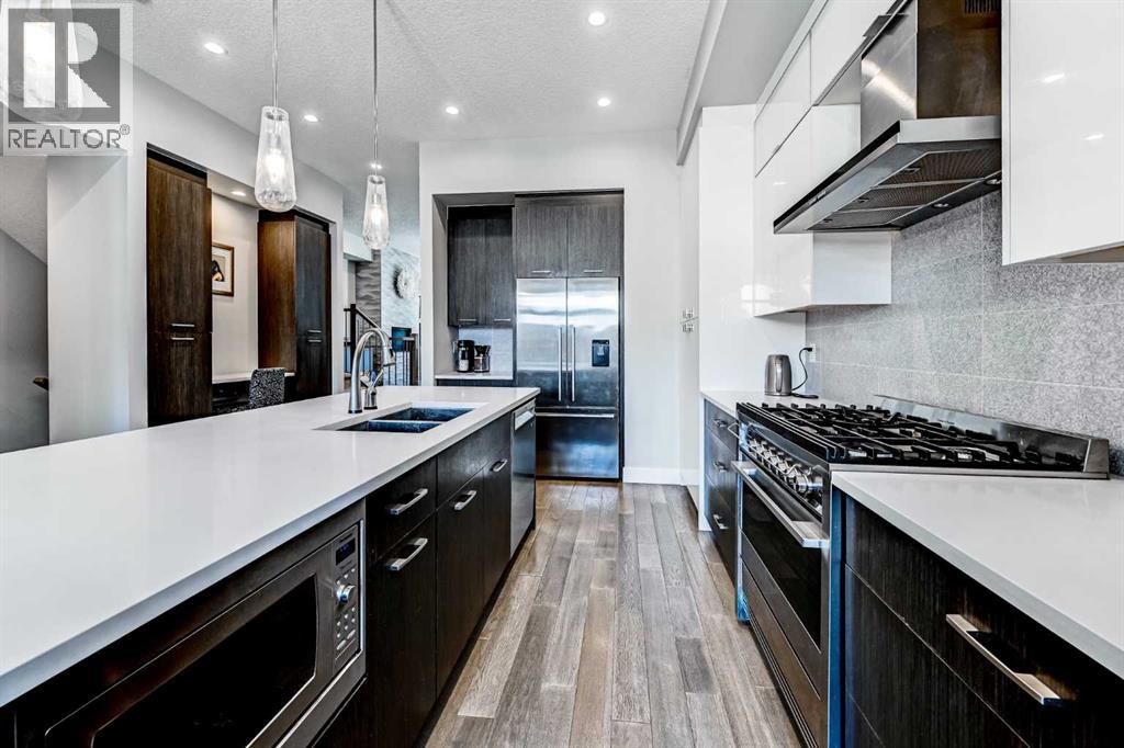 100 Burma Star Road Sw, Calgary, Alberta  T3E 7Y4 - Photo 11 - A2289941