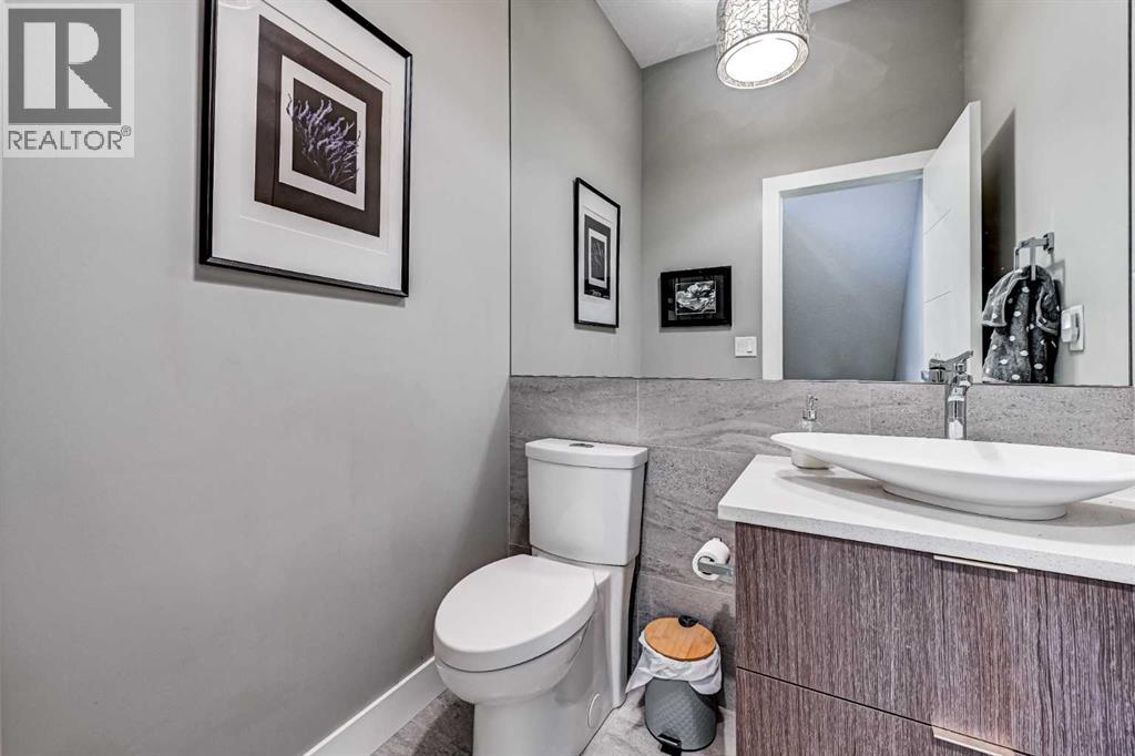 100 Burma Star Road Sw, Calgary, Alberta  T3E 7Y4 - Photo 18 - A2289941