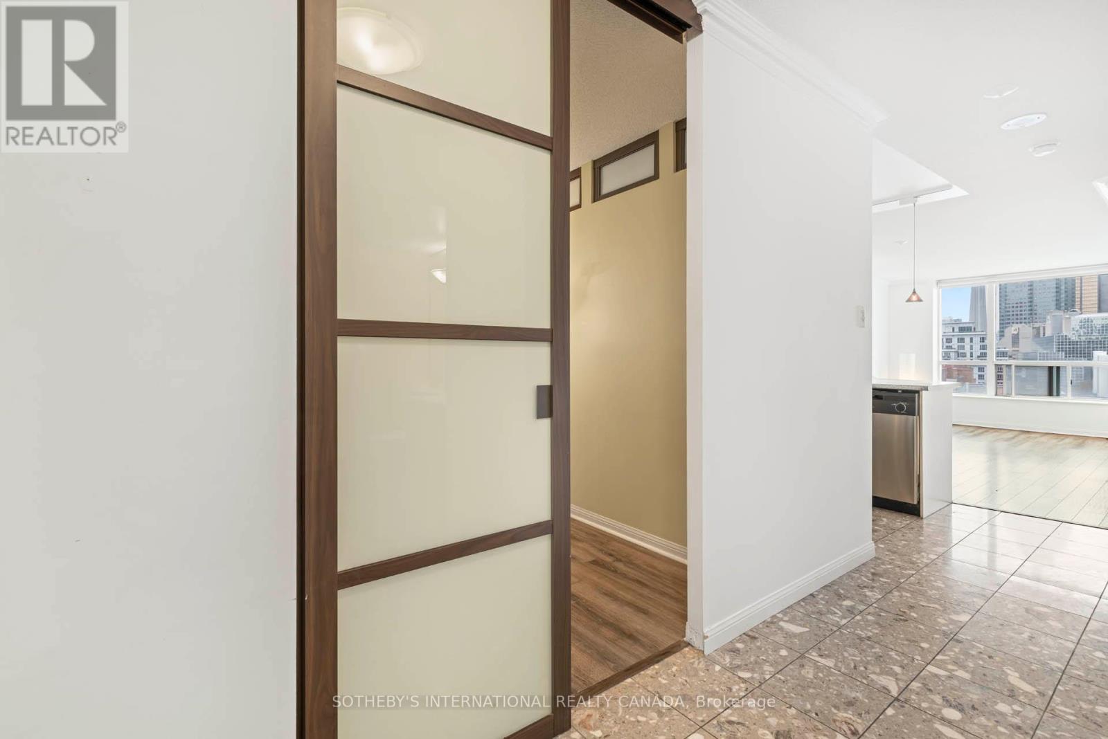 1014 - 109 Front Street E, Toronto, Ontario M5A 4P7 - Photo 4 - C12840870