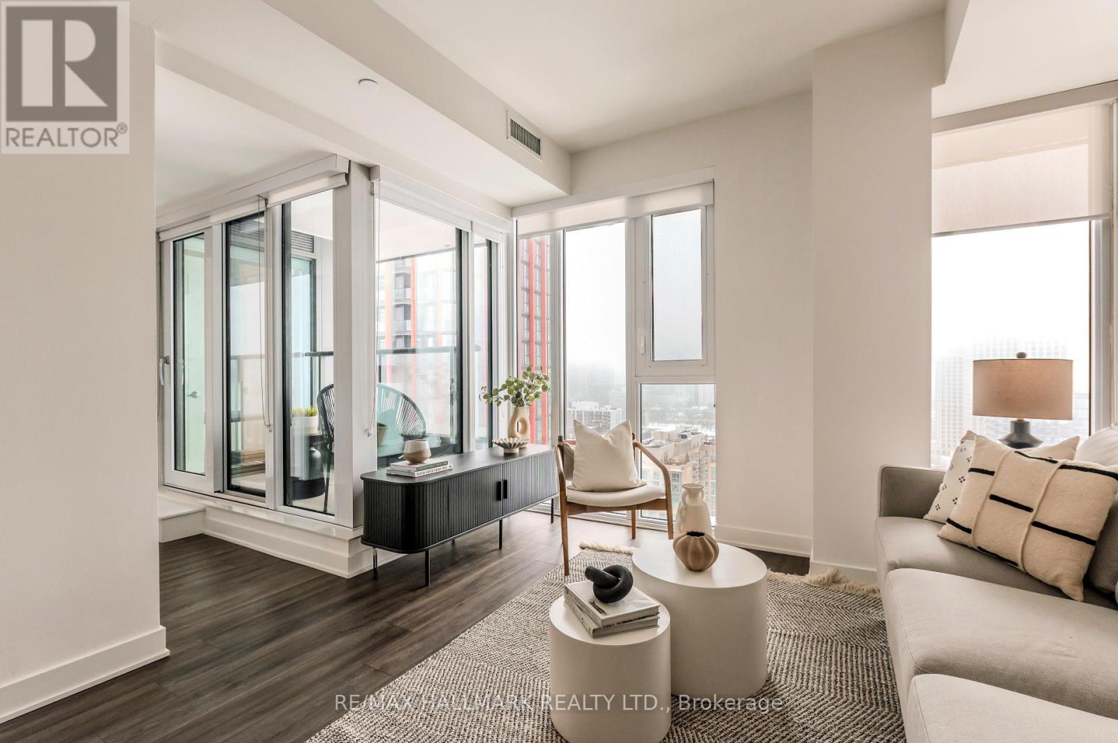 2401 E - 70 Princess Street, Toronto, Ontario  M5A 0X6 - Photo 9 - C12840888