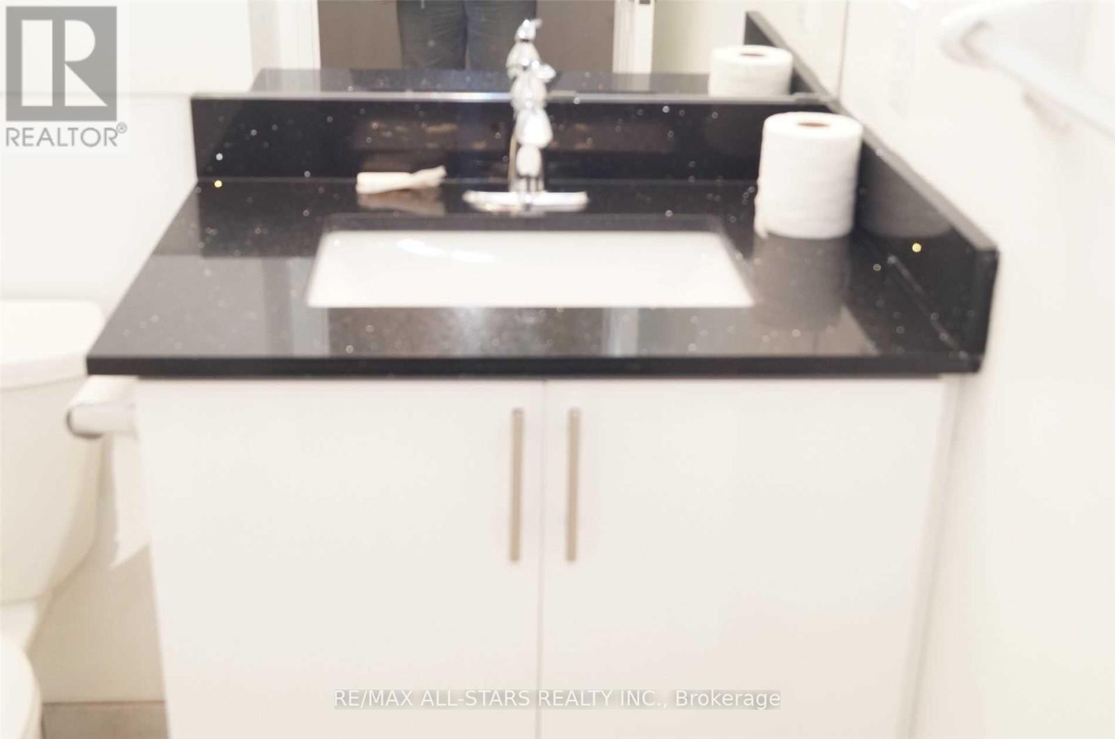 2315 - 1 Lee Centre Drive, Toronto, Ontario  M1H 3J2 - Photo 17 - E12840914