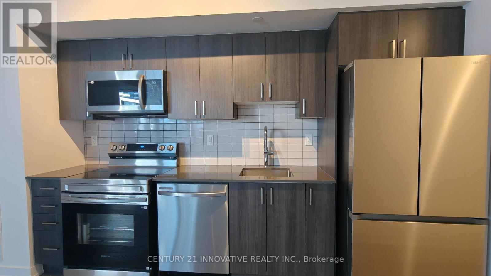 201 - 1010 Sandy Beach Road, Pickering, Ontario  L1W 3V9 - Photo 15 - E12840738