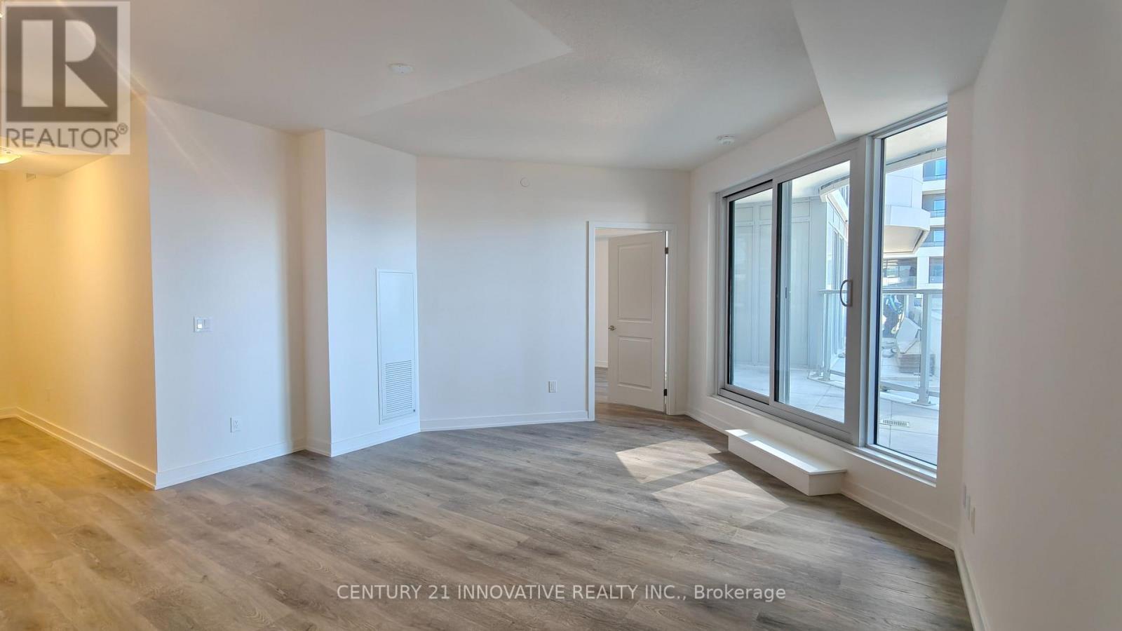 201 - 1010 Sandy Beach Road, Pickering, Ontario  L1W 3V9 - Photo 5 - E12840738