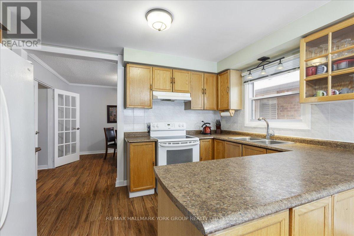 99 Peevers Crescent, Newmarket, Ontario  L3Y 7T2 - Photo 14 - N12840886