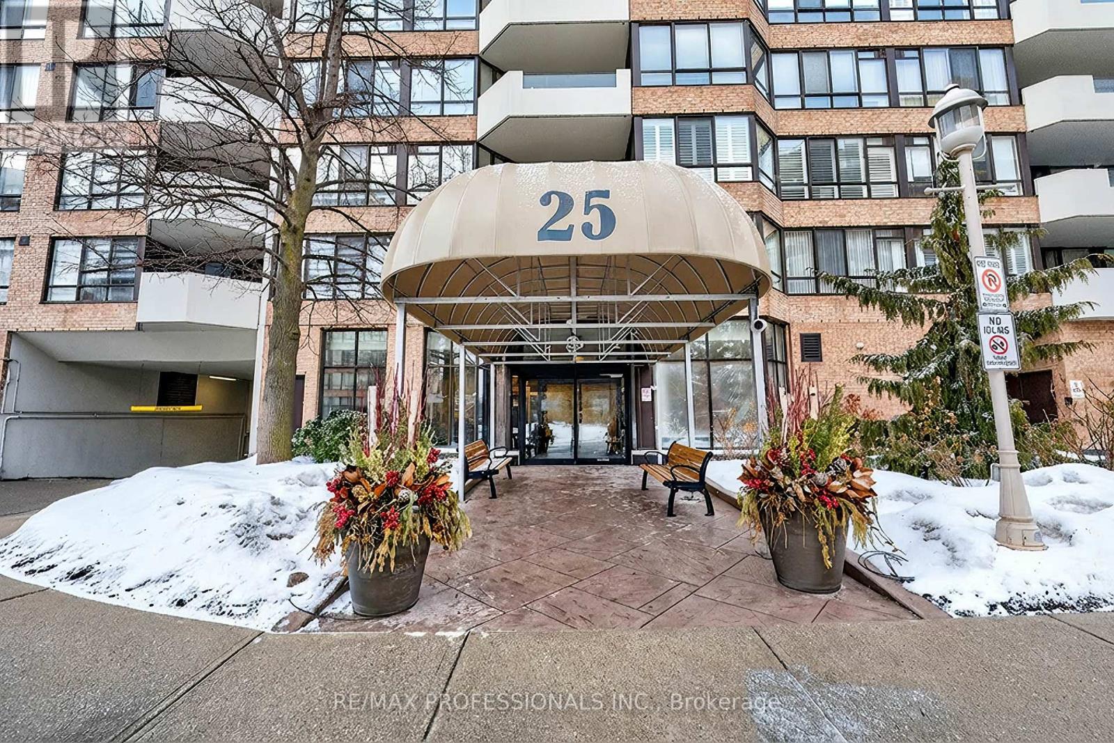 924 - 25 AUSTIN DRIVE, Markham, Ontario