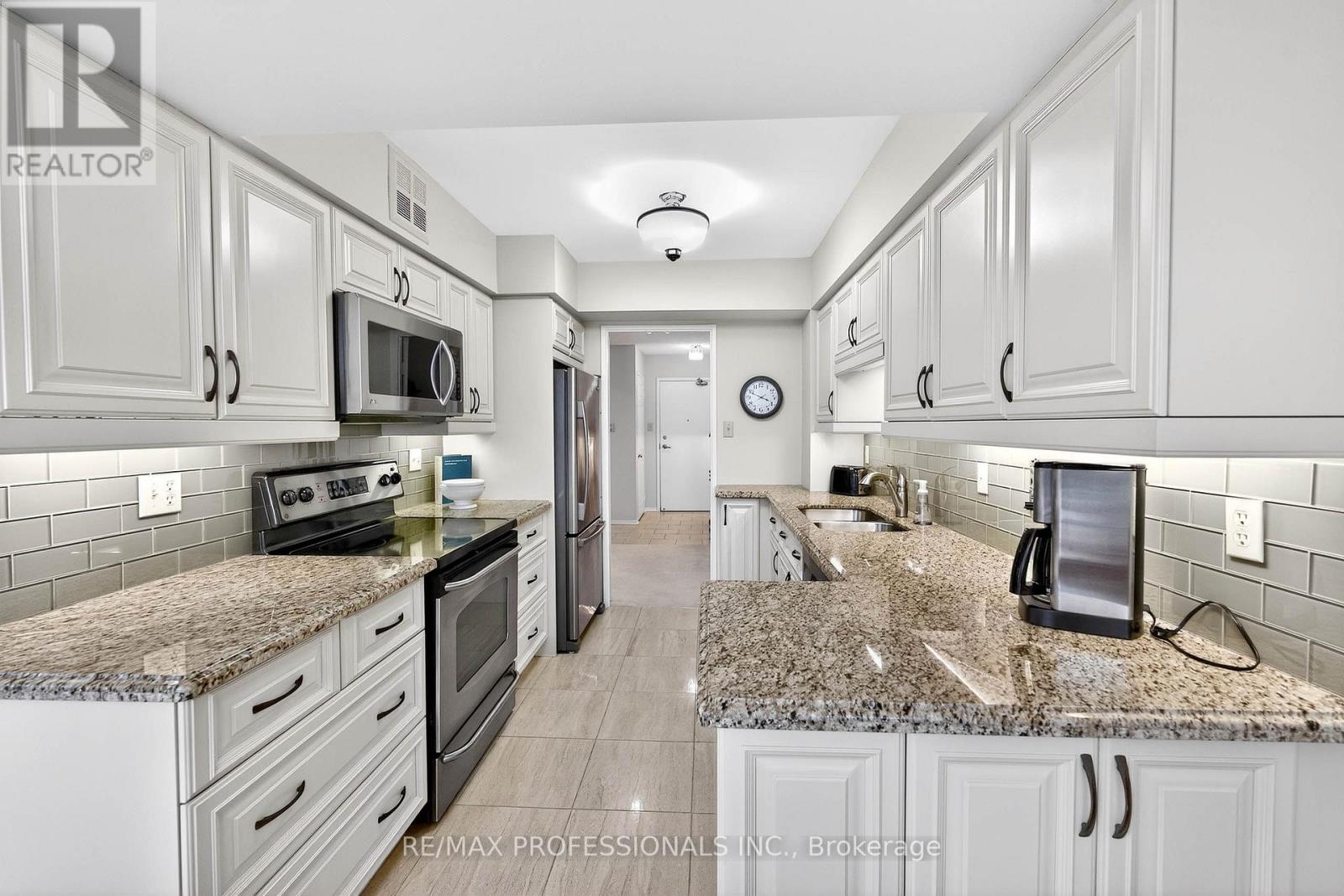 924 - 25 Austin Drive, Markham, Ontario  L3R 8H4 - Photo 17 - N12840938