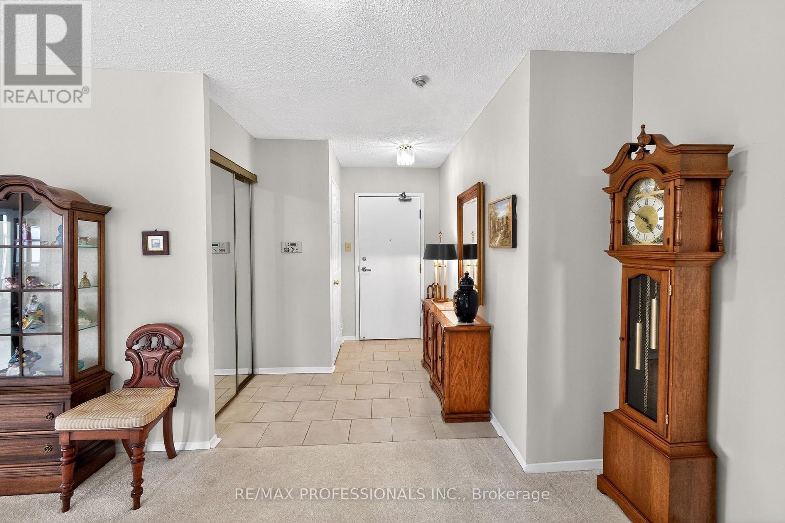 924 - 25 Austin Drive, Markham, Ontario  L3R 8H4 - Photo 4 - N12840938